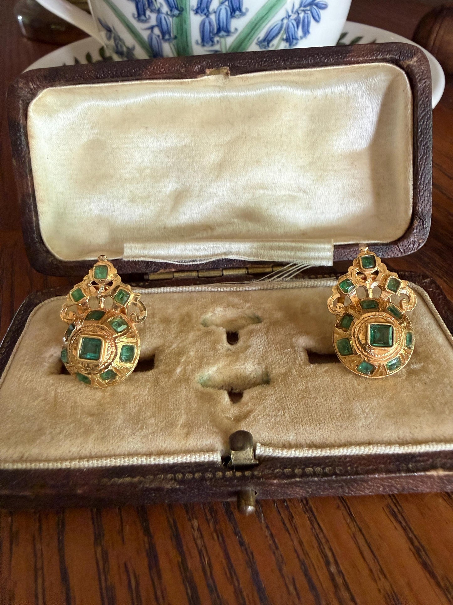 ANTIQUE Iberian 22 Natural Square Cut EMERALD Early 1900s Georgian Revival Crowned Domed Stud Earrings 18k Gold Baroque Style Green Engraved