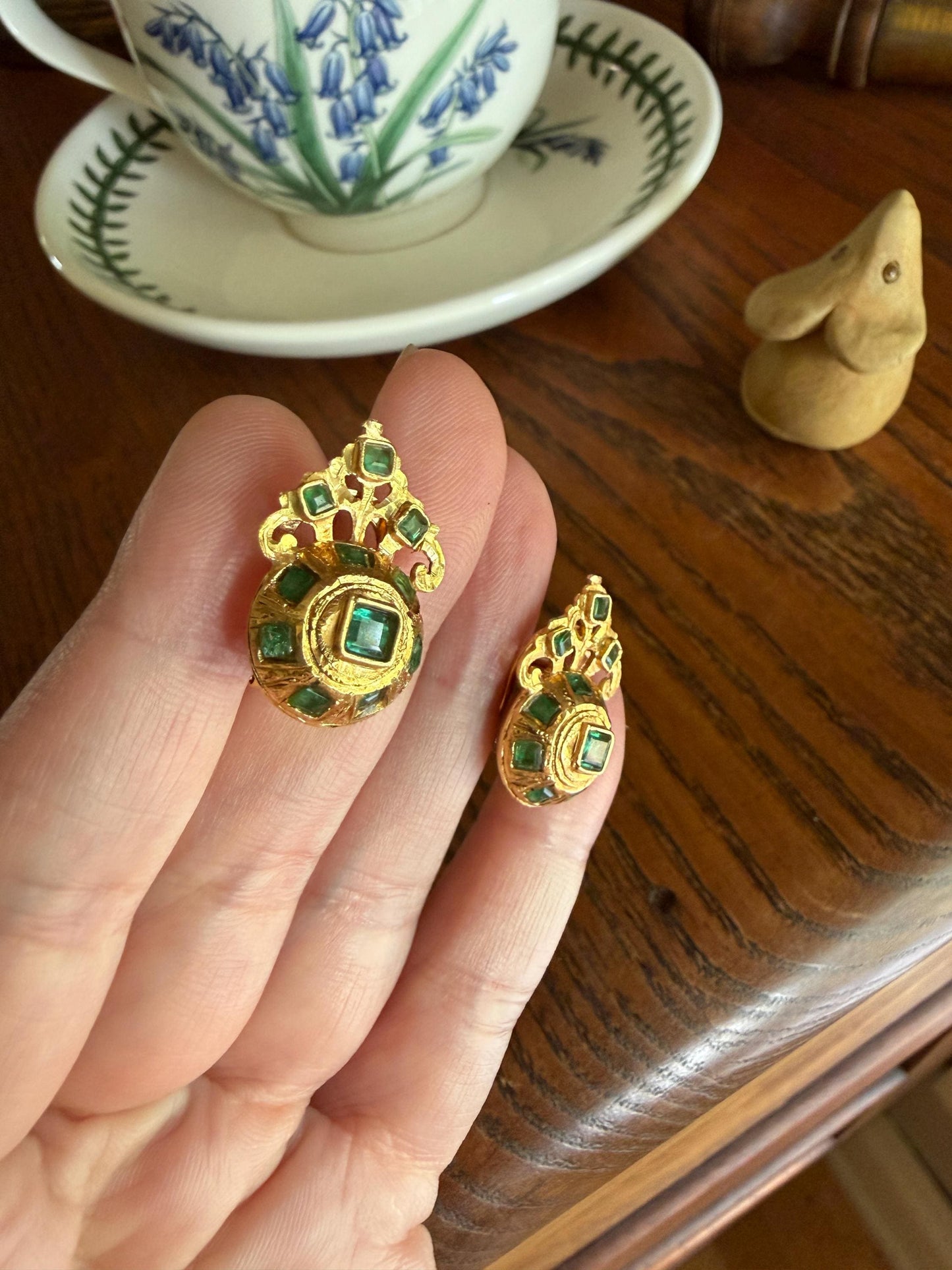 ANTIQUE Iberian 22 Natural Square Cut EMERALD Early 1900s Georgian Revival Crowned Domed Stud Earrings 18k Gold Baroque Style Green Engraved