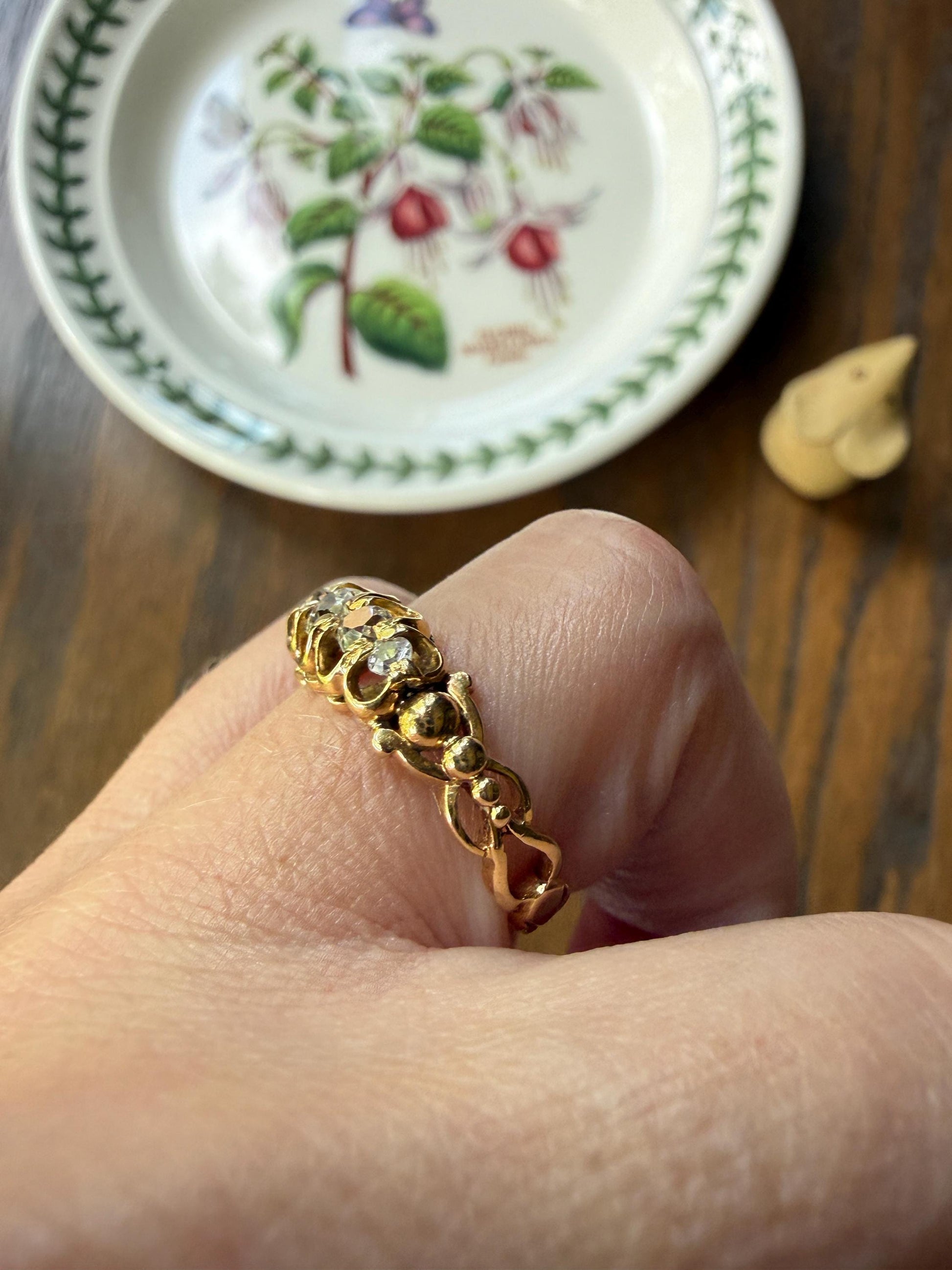 UNIQUE Ornate Victorian Five Stone Old Mine Cut Diamond Ring 18k Gold Antique Band Scroll Scallop Ball Rivet Gorgeousness