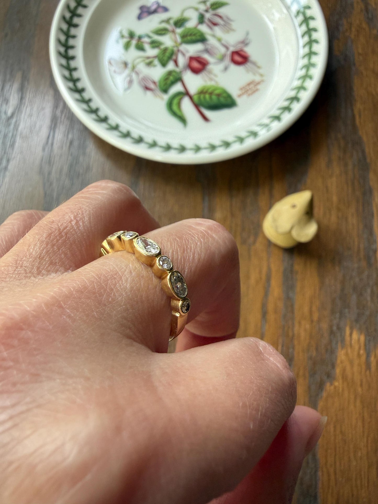 Vintage Seven Stone Oval and Round DIAMOND East West Skinny Band 18k Gold Ring Minimalist Stacker Half Hoop