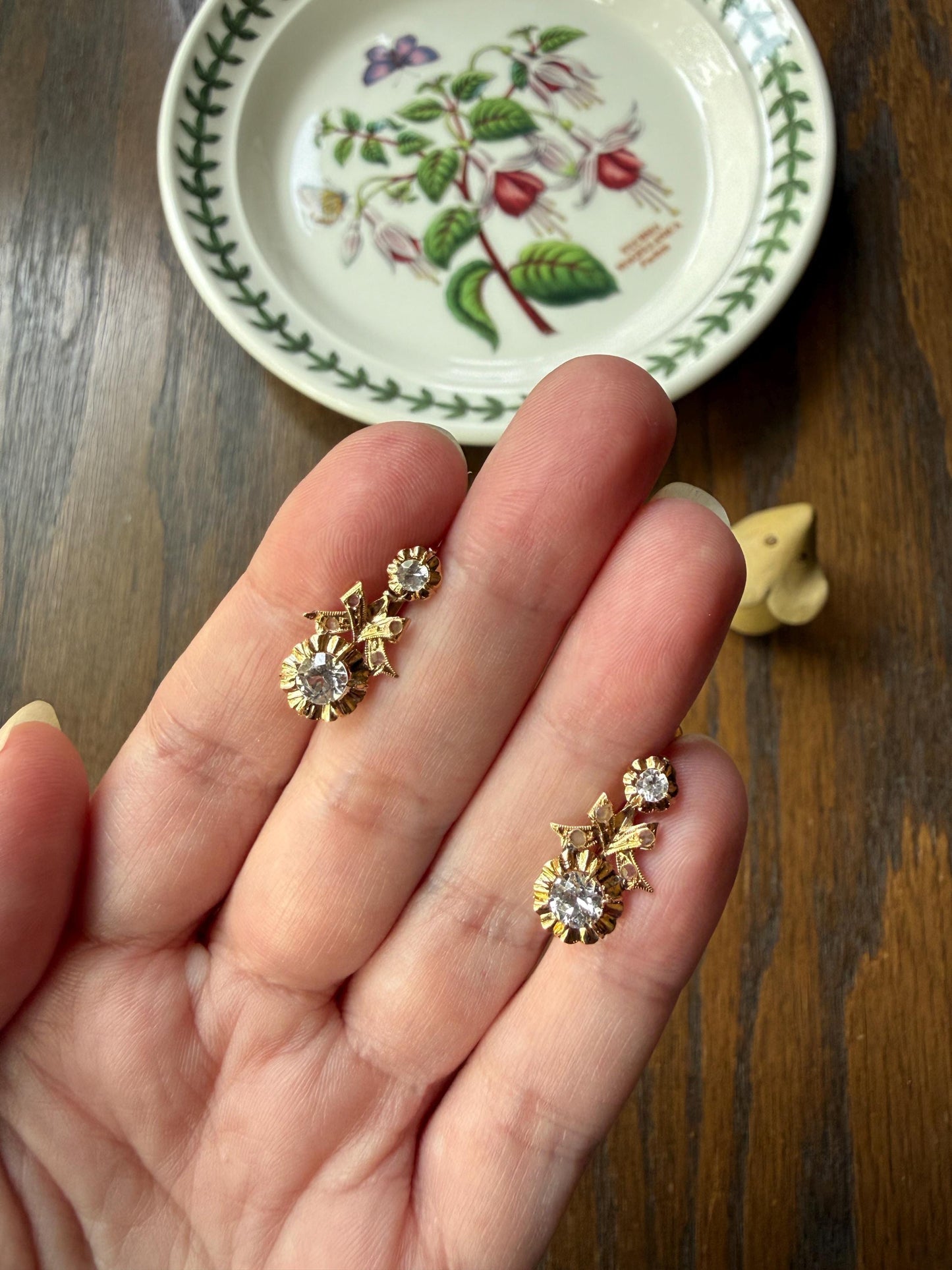 BOWS Antique Clear One Carat Old Transitional Cut White TOPAZ Dangle Earrings 18k Gold Solid Figural Ornate Bright and Sparkly