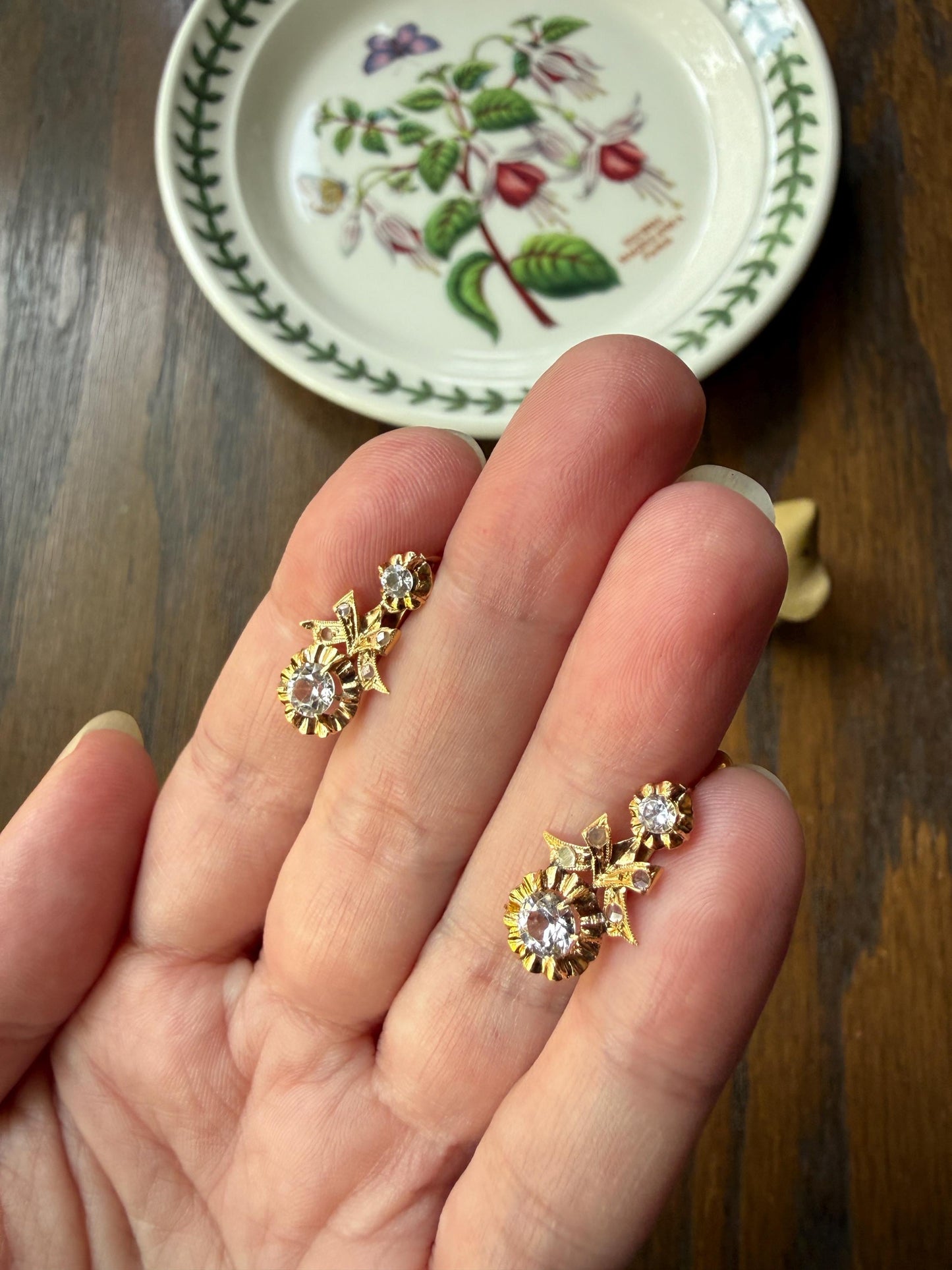 BOWS Antique Clear One Carat Old Transitional Cut White TOPAZ Dangle Earrings 18k Gold Solid Figural Ornate Bright and Sparkly