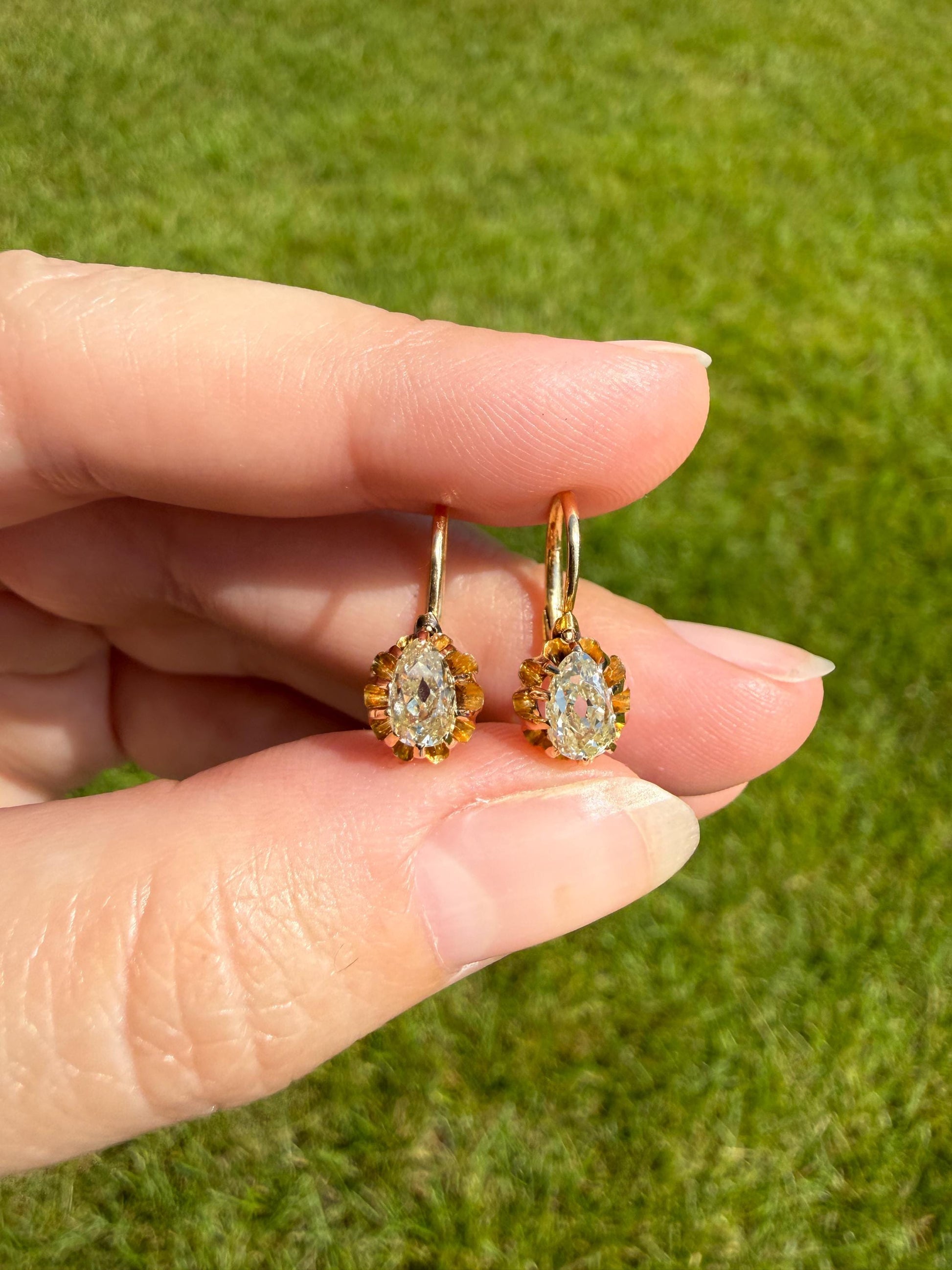 Rare PEAR Pale Yellow Old Mine Cut ANTIQUE One Carat Diamond Dormeuse Earrings 18k Gold Fixed Buttercup Setting Minimalist Sparkle Victorian