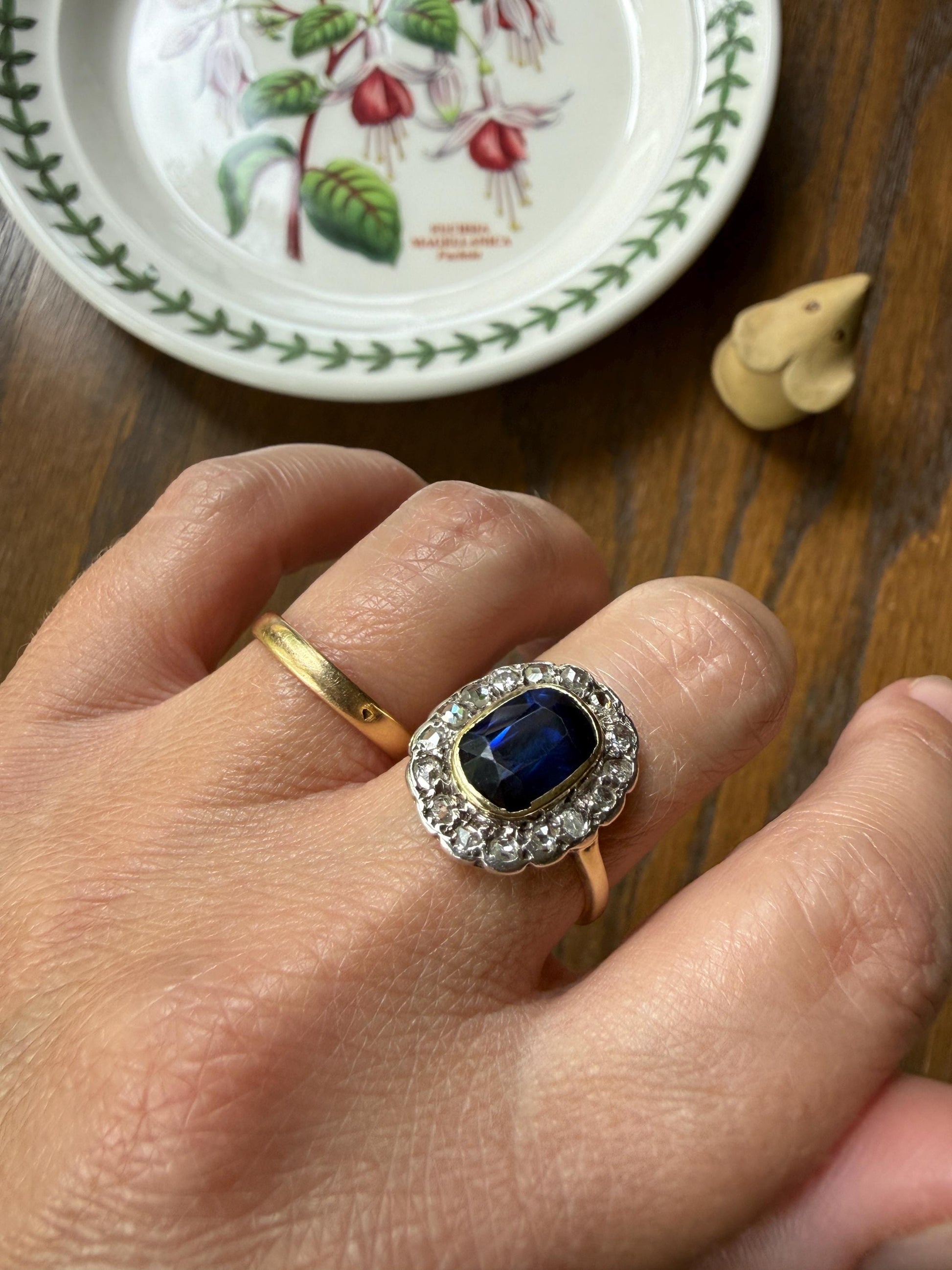 SAPPHIRE Rose Cut Diamond Halo French Antique Ring 18k Gold Silver Belle Epoque Ring Scalloped Blue Sparkle Edwardian early 1900s