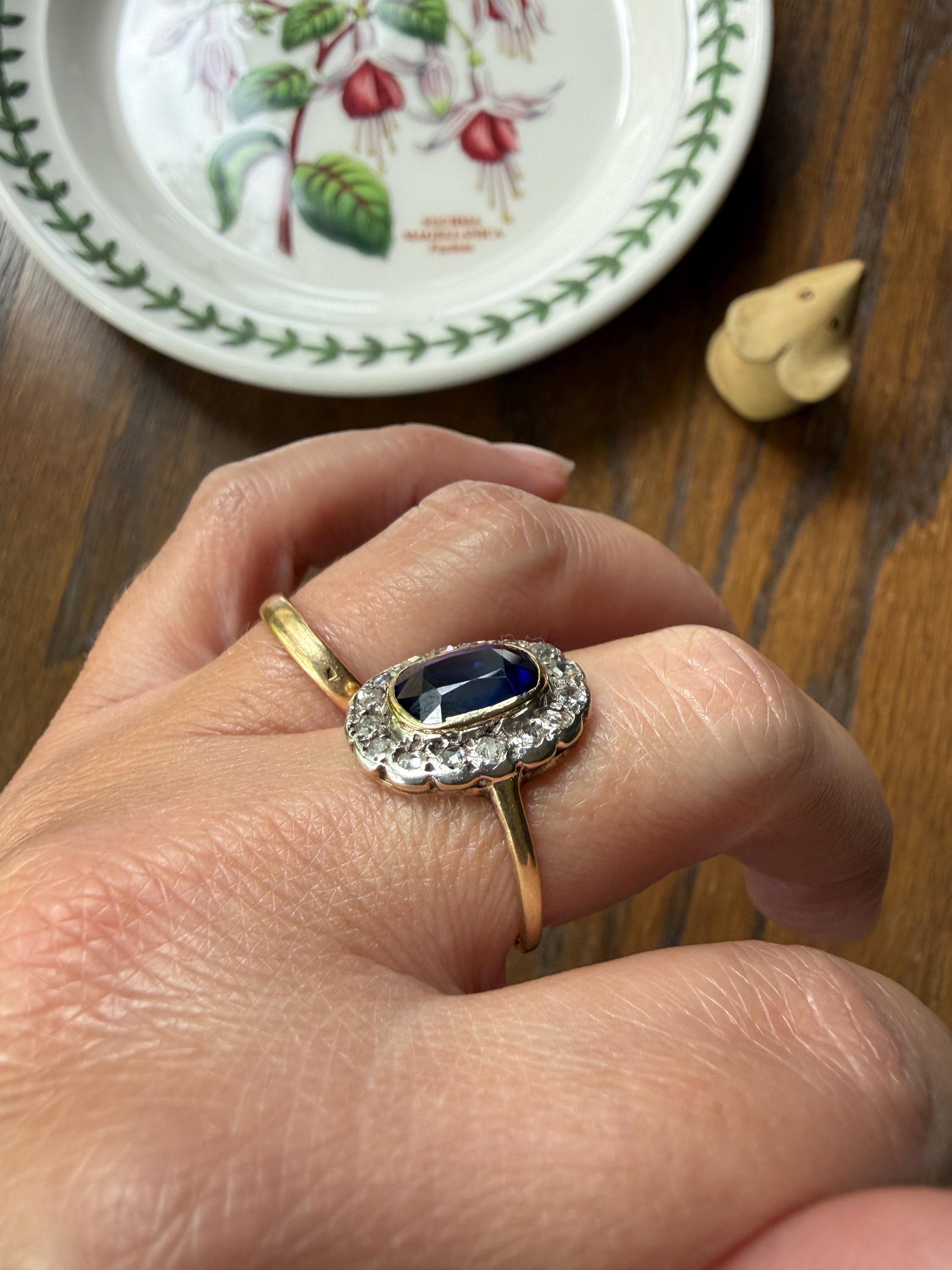 SAPPHIRE Rose Cut Diamond Halo French Antique Ring 18k Gold Silver Belle Epoque Ring Scalloped Blue Sparkle Edwardian early 1900s