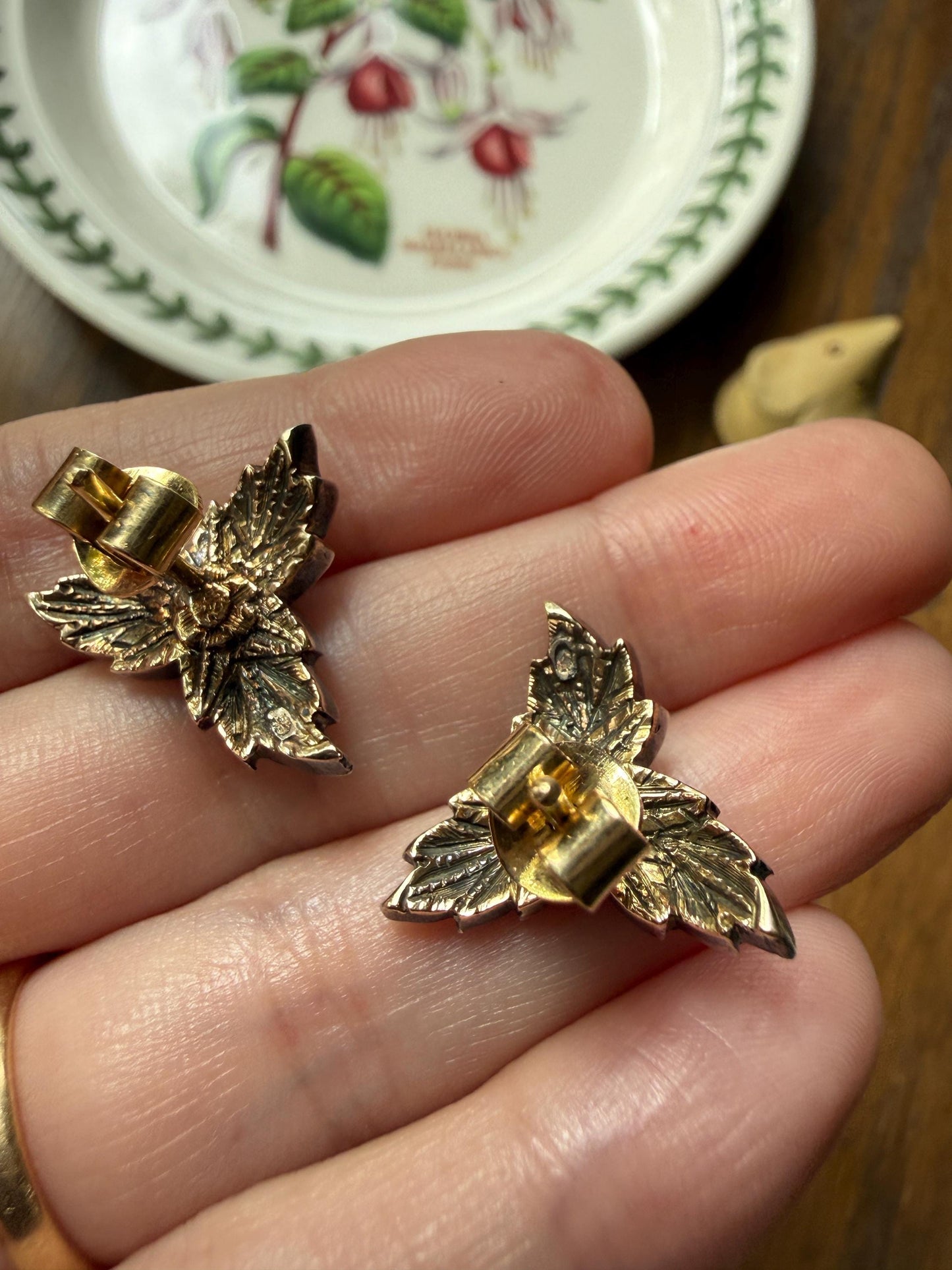 LEAF Georgian ANTIQUE Figural STUD Earrings Rose Cut Diamonds 18k Gold Silver Top Large Scale Spready Sparkle