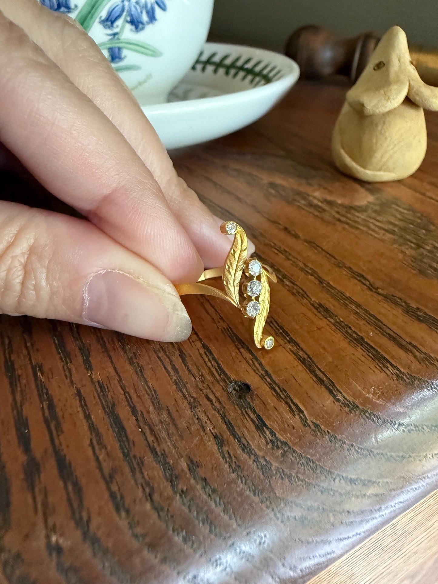 FEATHER Art Nouveau Old Mine Cut Diamond Swirl Ring 18k Gold Antique Band Bypass Movement Sparkle Brushed Satin Matte Finish Texture
