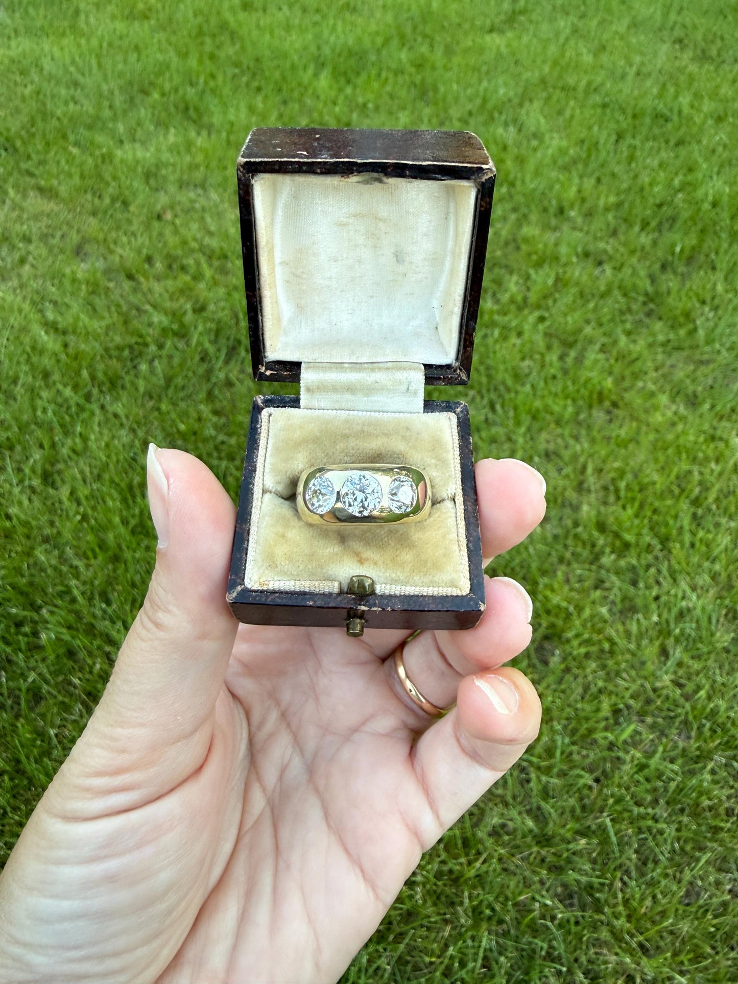 HEAVY Antique 2.4 Carats Natural Old Mine Cut Diamond Three Stone Gypsy Band 10.1g 14k Gold Stacker Ring Man Unisex Chunky