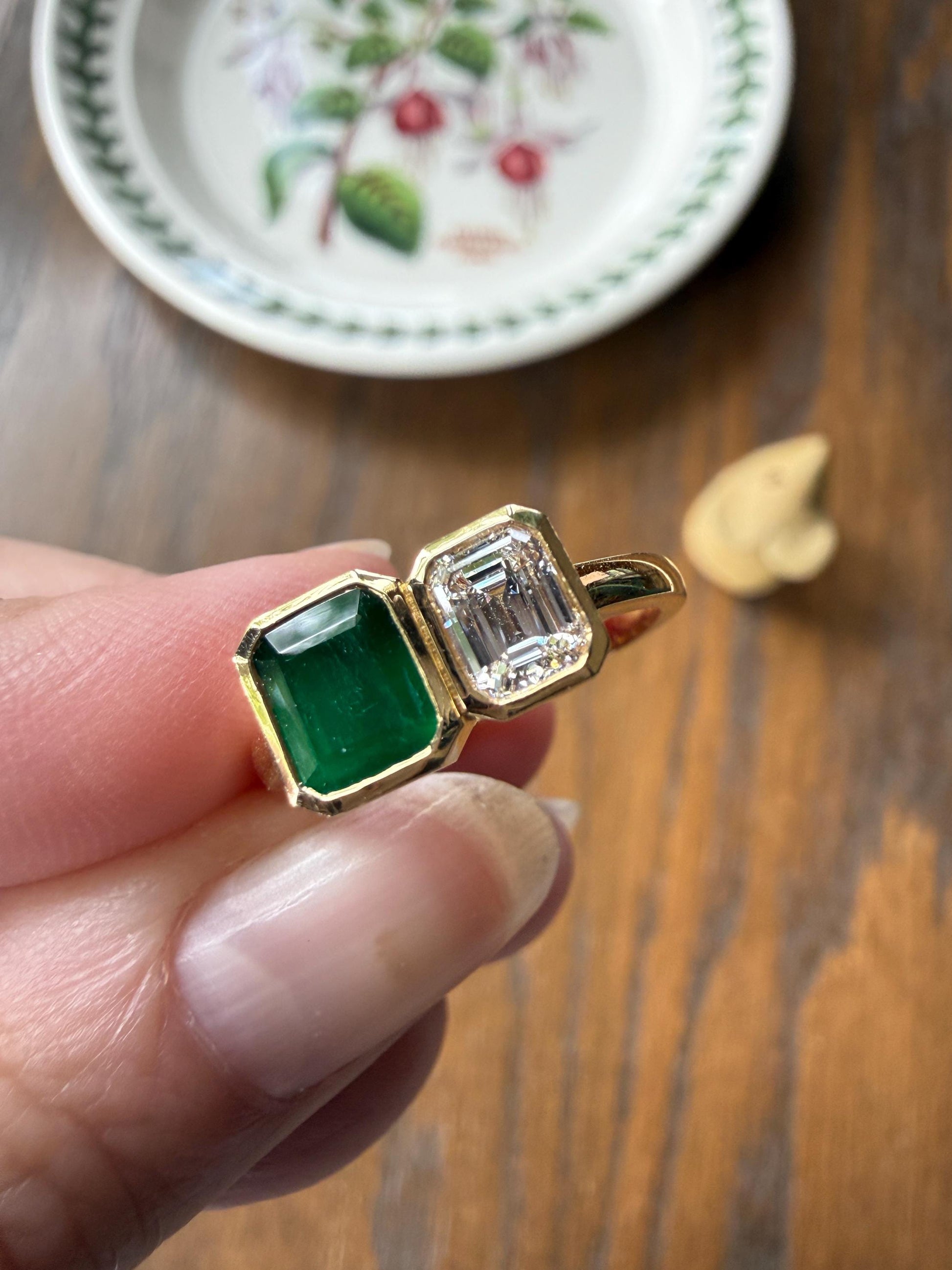 Vintage Emerald Cut Diamond Natural Green Emerald Toi et Moi Ring French 18k Gold Bezel Set Geometric Stacker Ring Unique Engagement