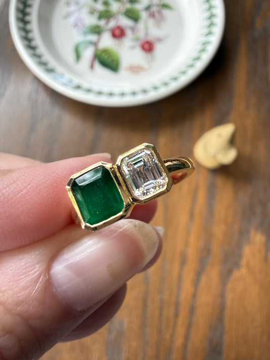 Vintage Emerald Cut Diamond Natural Green Emerald Toi et Moi Ring French 18k Gold Bezel Set Geometric Stacker Ring Unique Engagement