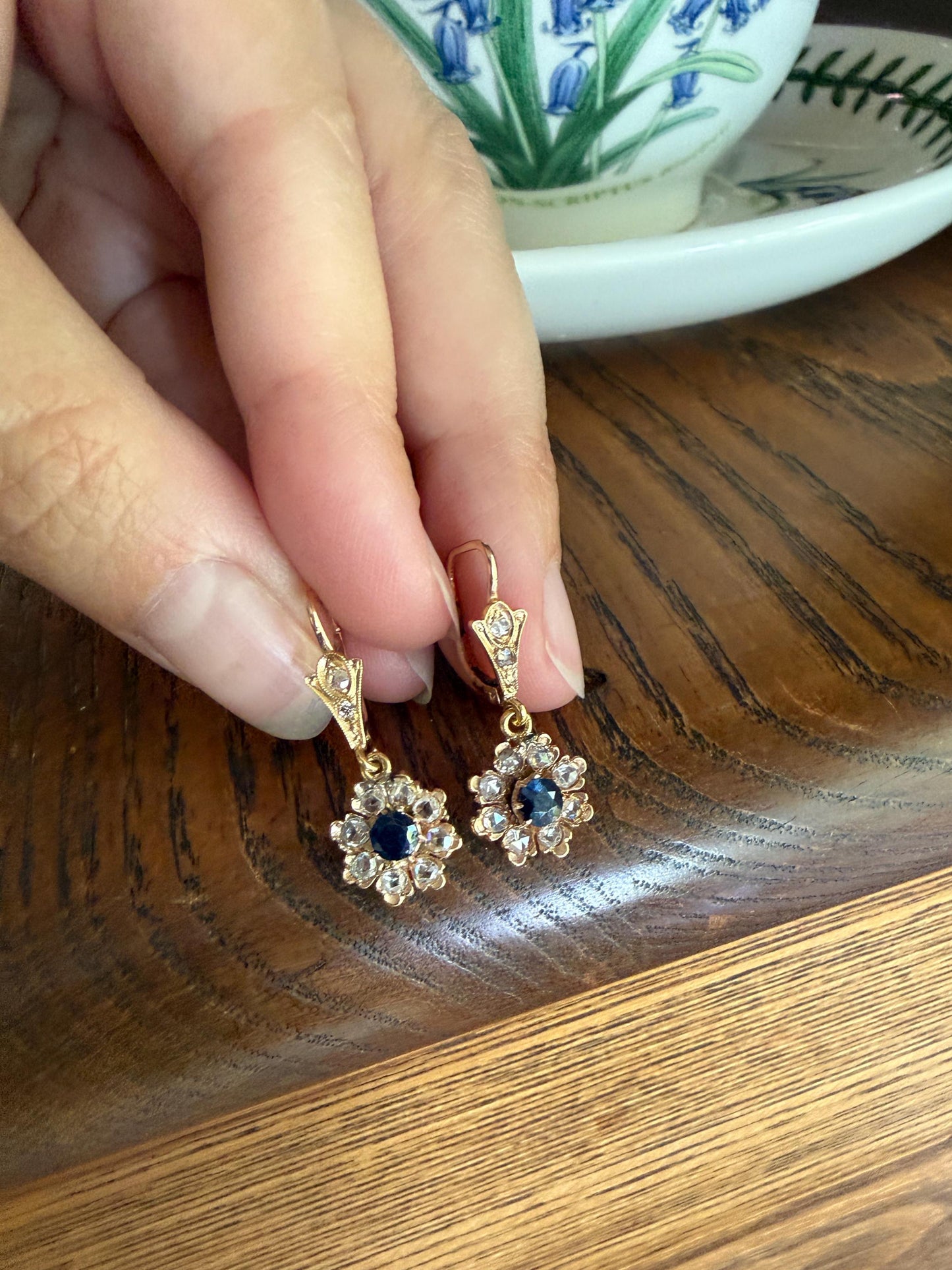 ANTIQUE Rose Cut DIAMOND Natural Blue SAPPHIRE Floral Daisy Cluster Dangle Earrings 18k Gold Rosy Linear Drops Flower Petals