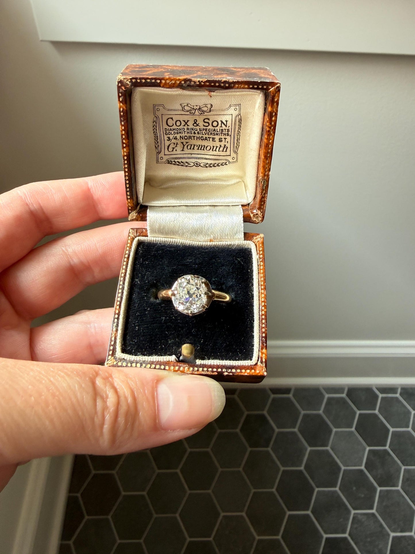 Original Antique Eye Clean 2.1 Carats Natural Old Mine Cut DiAMOND Solitaire Ring French 18k GOLD Engagement Art Deco 2.1Ctw