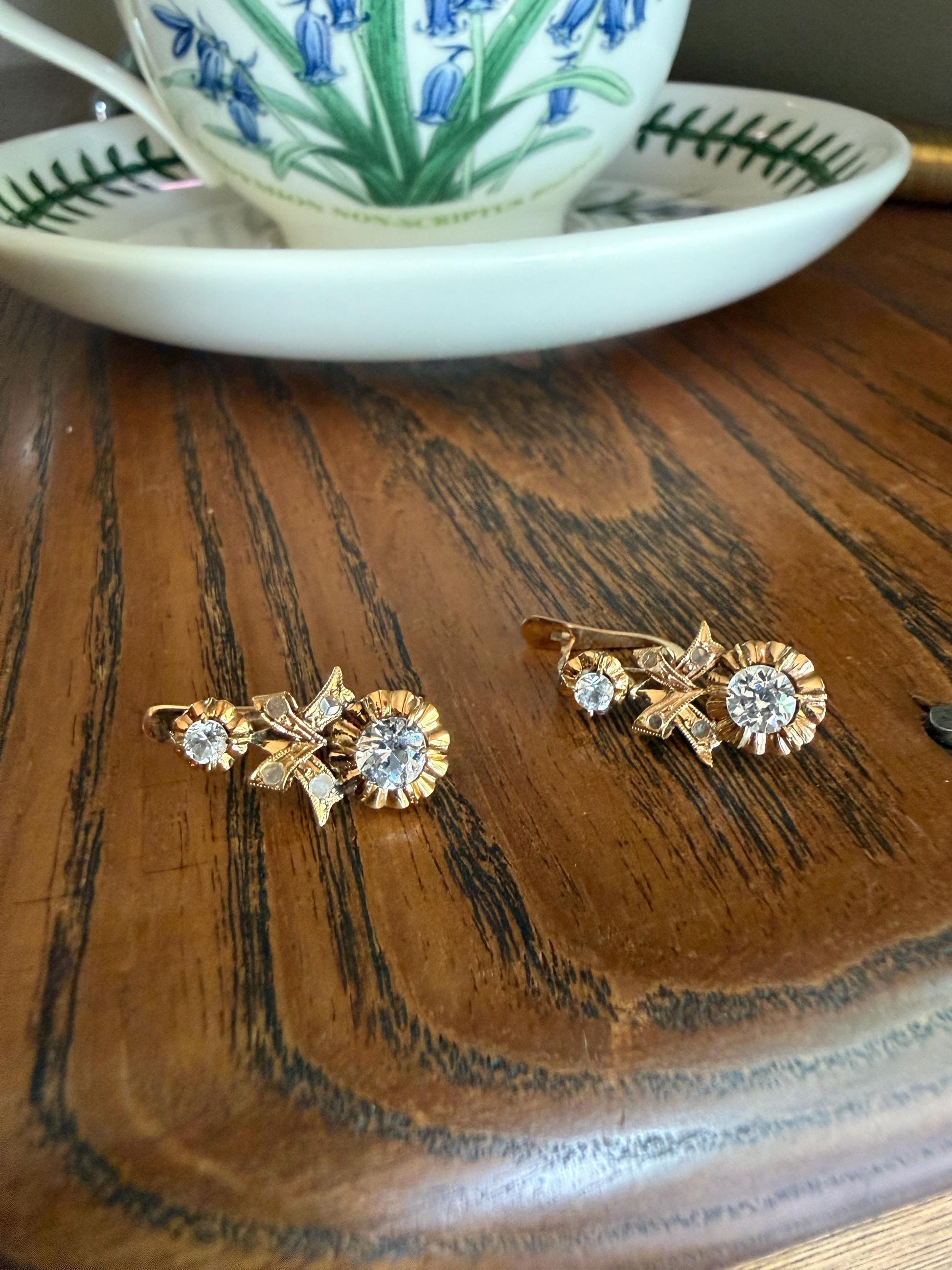 BOWS Antique Clear One Carat Old Transitional Cut White TOPAZ Dangle Earrings 18k Gold Solid Figural Ornate Bright and Sparkly