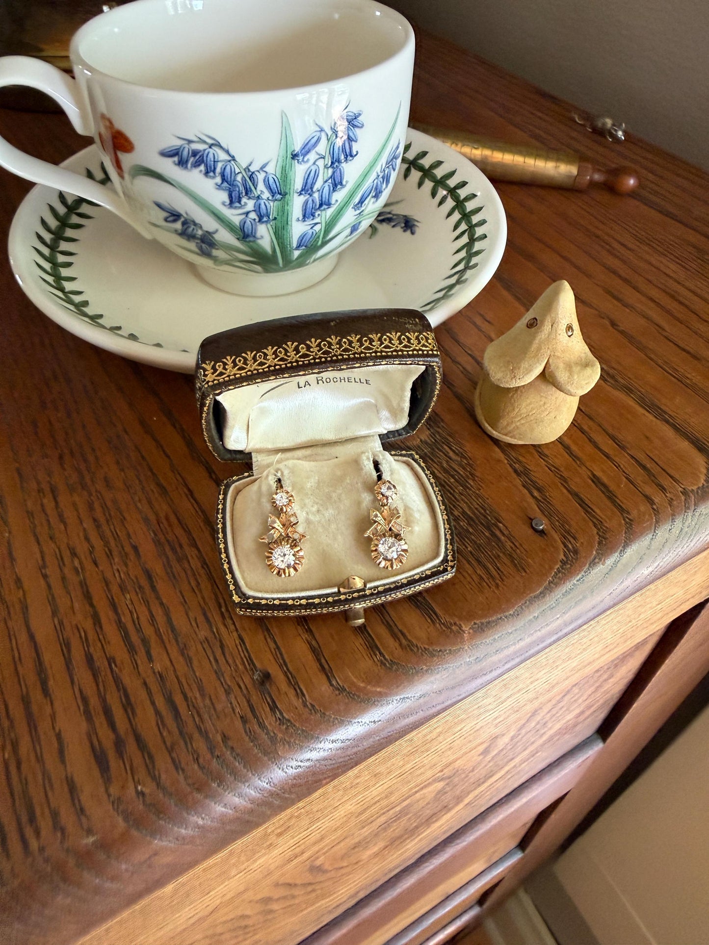 BOWS Antique Clear One Carat Old Transitional Cut White TOPAZ Dangle Earrings 18k Gold Solid Figural Ornate Bright and Sparkly