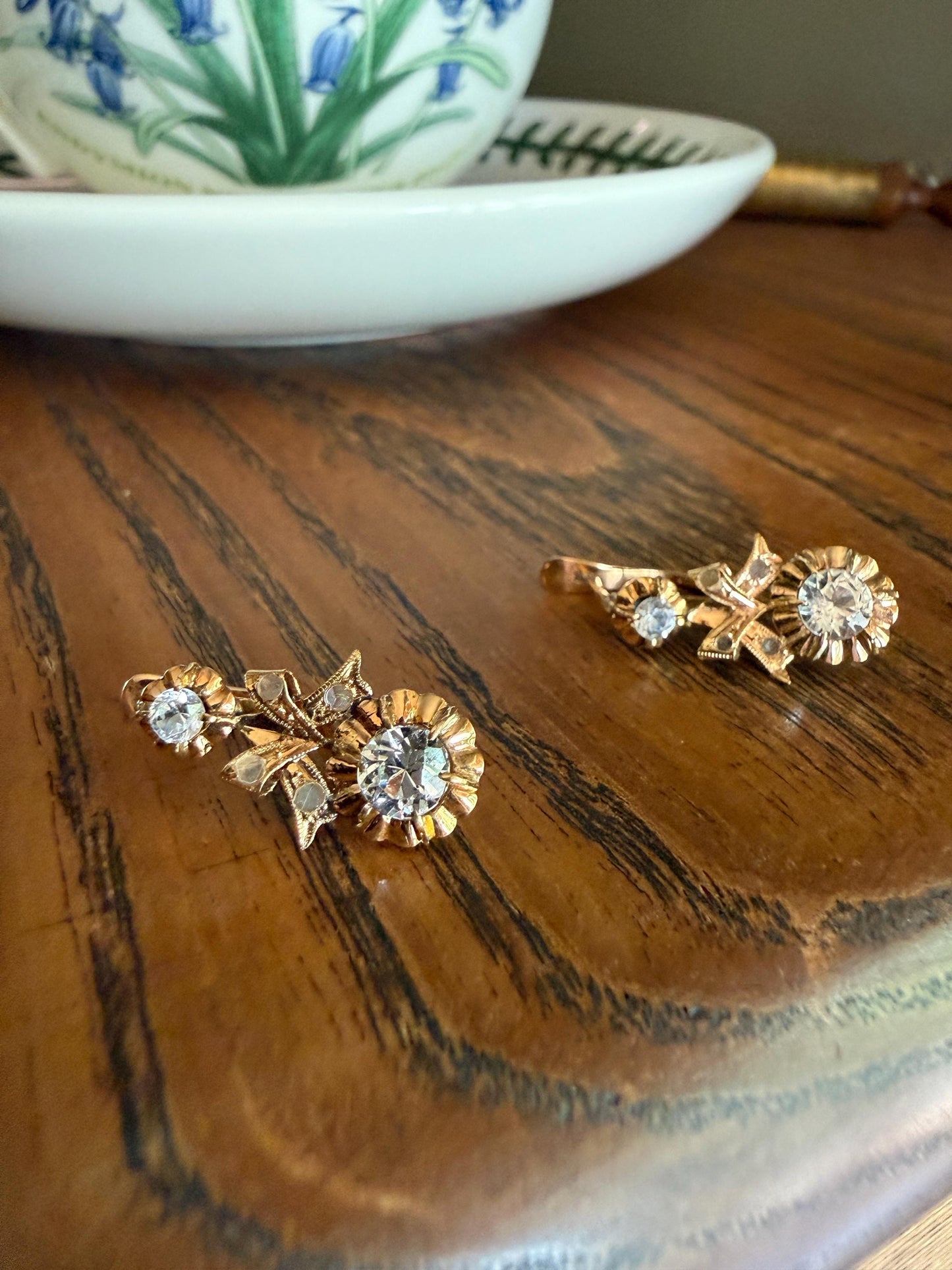 BOWS Antique Clear One Carat Old Transitional Cut White TOPAZ Dangle Earrings 18k Gold Solid Figural Ornate Bright and Sparkly