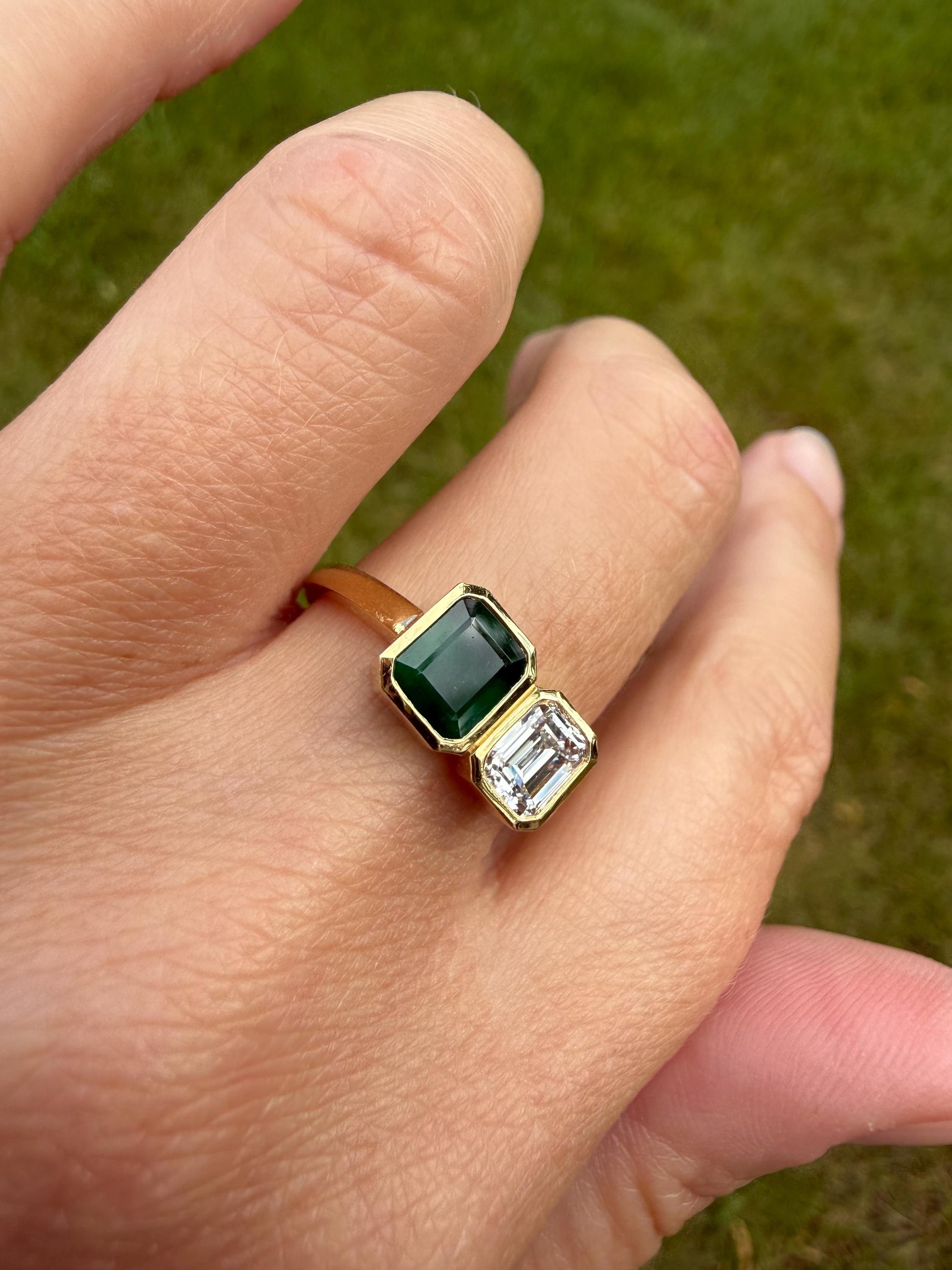 Vintage Emerald Cut Diamond Natural Green Emerald Toi et Moi Ring French 18k Gold Bezel Set Geometric Stacker Ring Unique Engagement