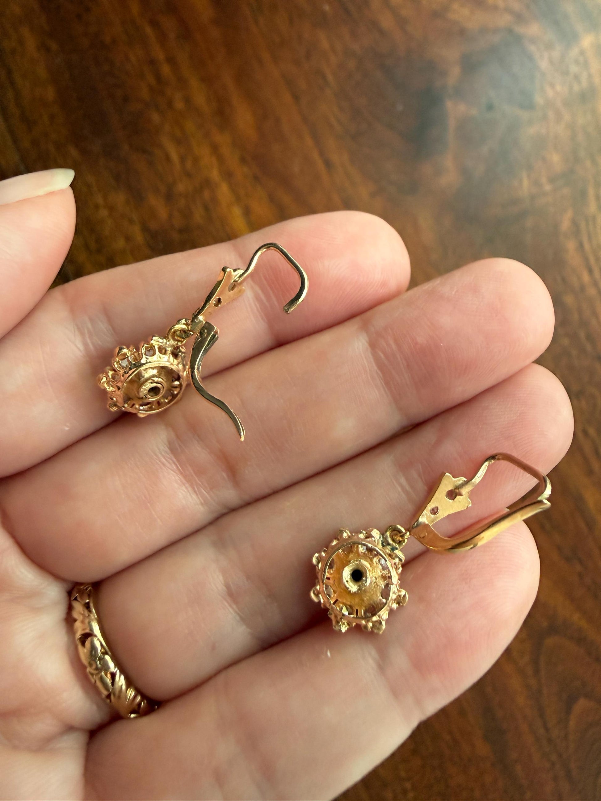 ANTIQUE Rose Cut DIAMOND Natural Blue SAPPHIRE Floral Daisy Cluster Dangle Earrings 18k Gold Rosy Linear Drops Flower Petals