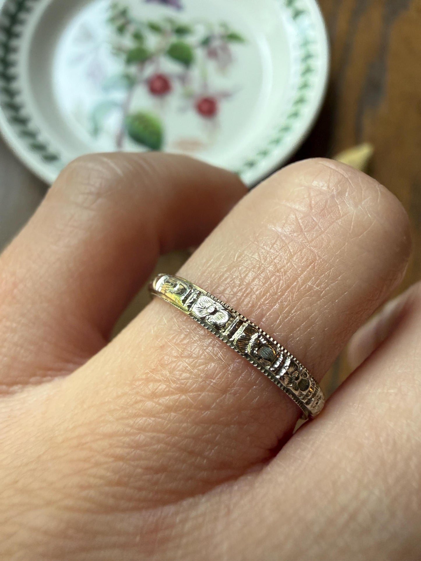 DATED 12/28 1932 ORANGE BLOSSOM Floral Embossed Vintage Art Deco 18k White Gold Solid Eternity Stacker Skinny Wedding Band Pansy Flowers