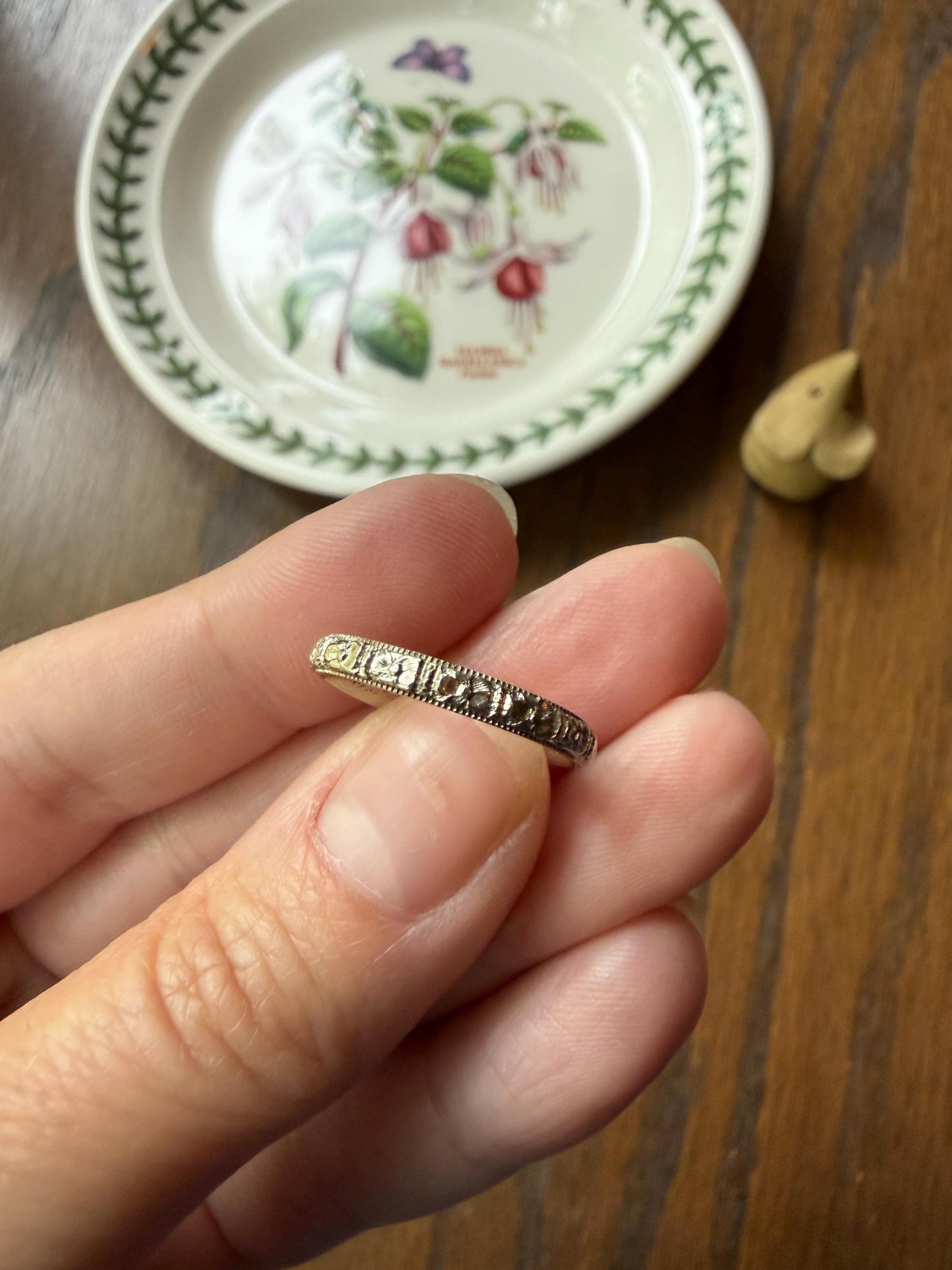 DATED 12/28 1932 ORANGE BLOSSOM Floral Embossed Vintage Art Deco 18k White Gold Solid Eternity Stacker Skinny Wedding Band Pansy Flowers
