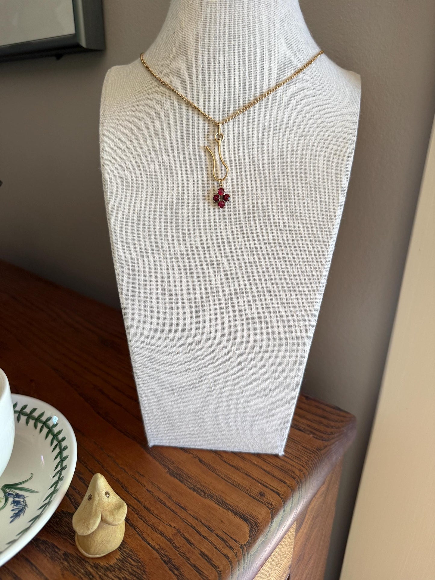 Quatrefoil Cluster One ANTIQUE Juicy Perpignan GARNET Pendant Bracelet Charm 18k 14k Gold Victorian Minimalist Glowing Pink Red Purple