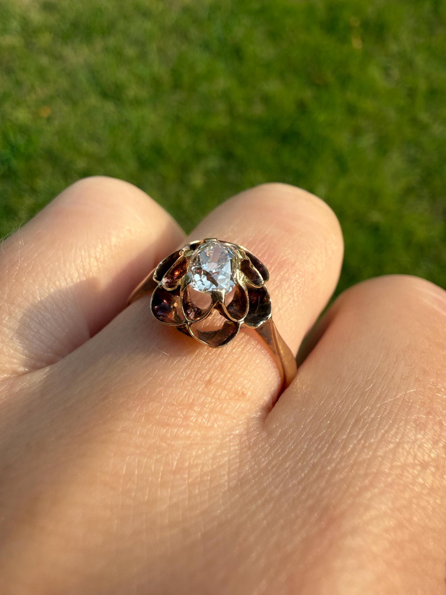 French VICTORIAN 18k Gold Buttercup Ring Old MINE Cut DIAMOND Ring Engagement Solitaire Ornate Antique Stacker Romantic Gift