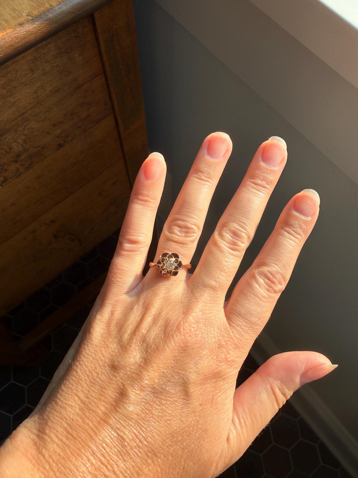 French VICTORIAN 18k Gold Buttercup Ring Old MINE Cut DIAMOND Ring Engagement Solitaire Ornate Antique Stacker Romantic Gift