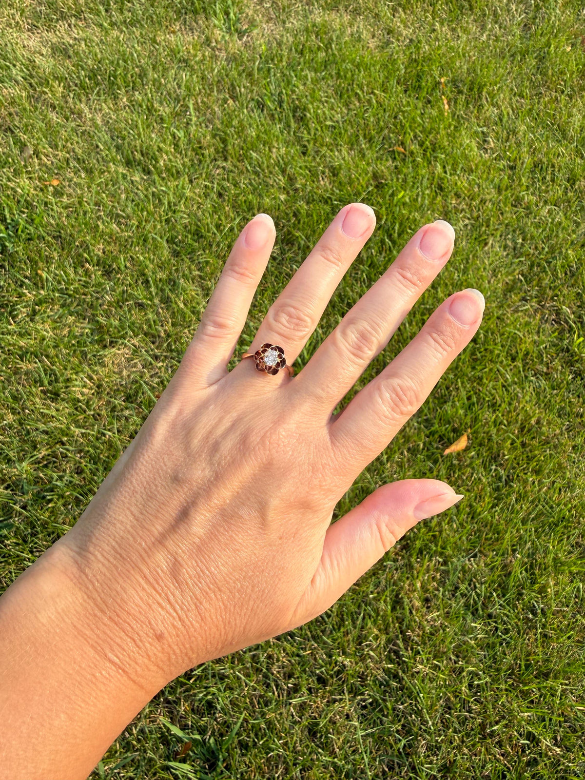 French VICTORIAN 18k Gold Buttercup Ring Old MINE Cut DIAMOND Ring Engagement Solitaire Ornate Antique Stacker Romantic Gift