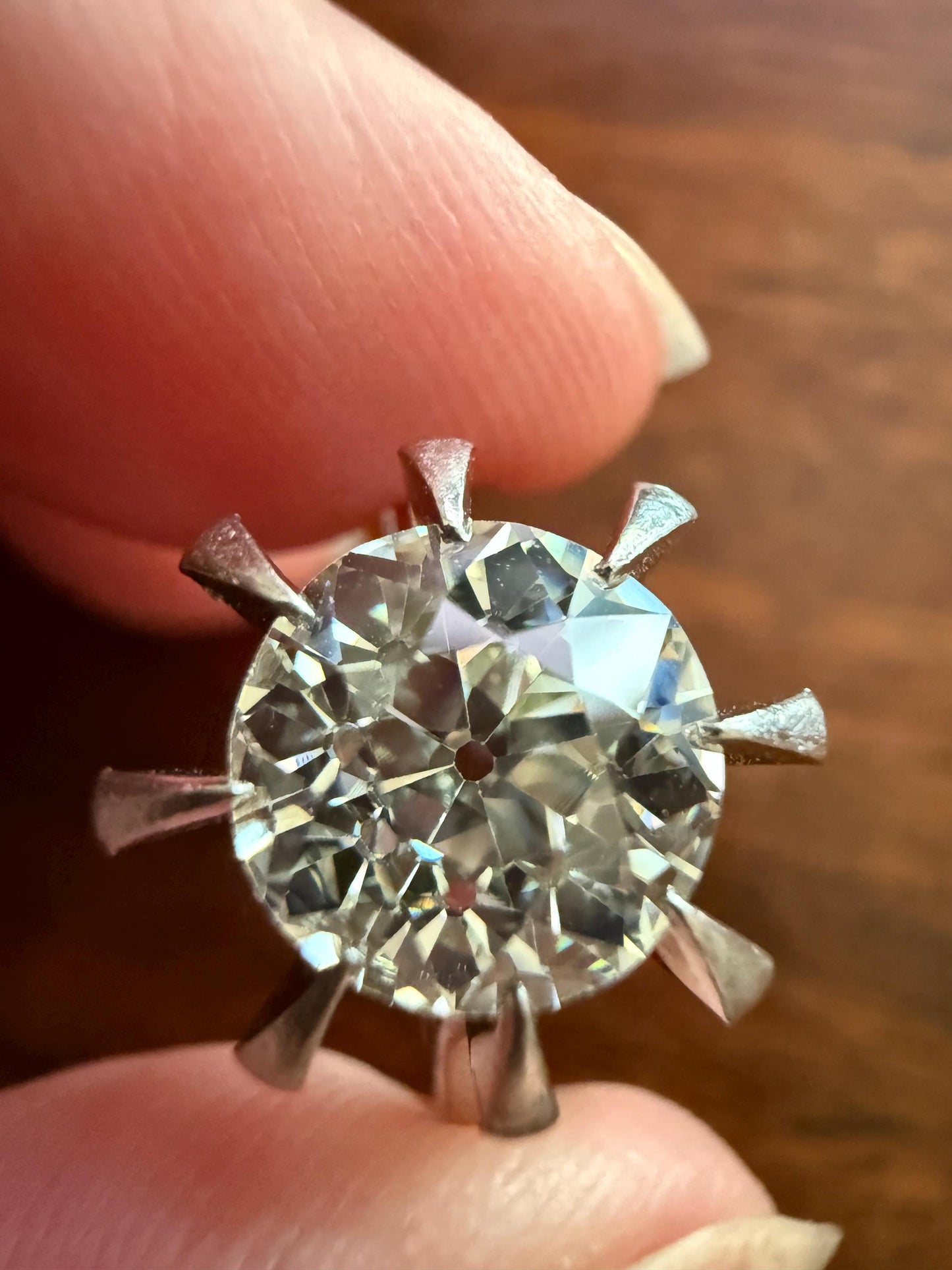 Unique Vintage 2.4 Carats Old Mine Cut DIAMOND Sunburst Ring Solitaire Engagement 18k White Gold & Platinum Architectural Claw Prongs ooak