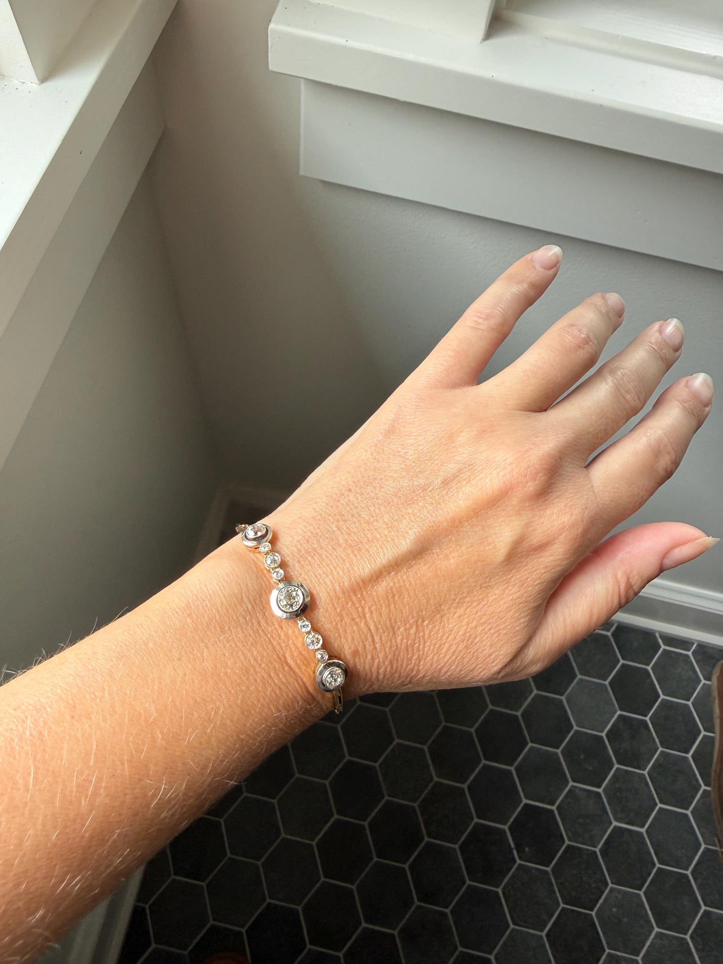 ANTIQUE 2.35 Carat Tdw Old Mine Cut DIAMOND Bracelet 18k Gold Comfortable Target Halo Bullseye Bezel Paperclip Link Chain 2.35Ctw OMC