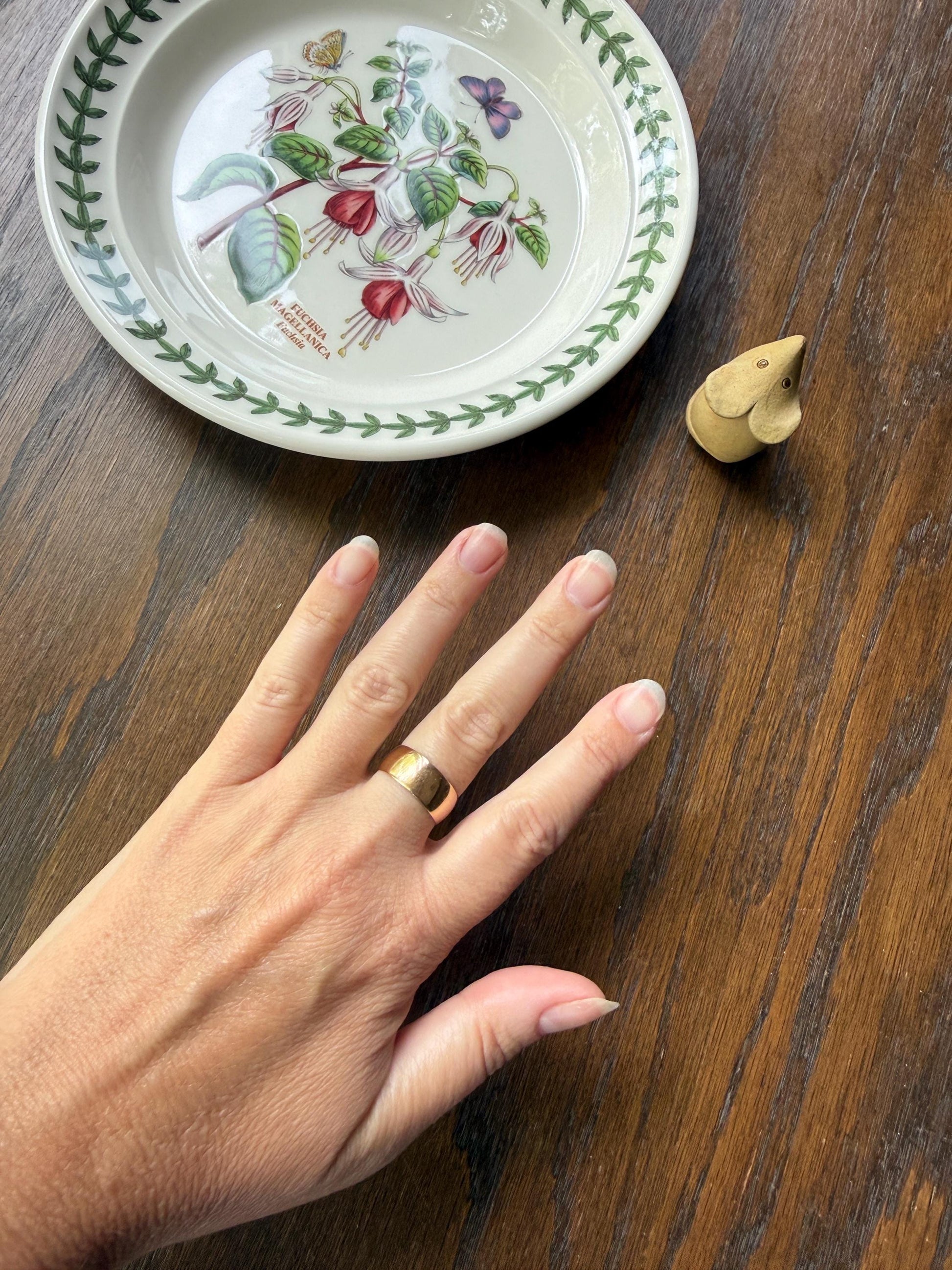 Victorian ANTIQUE Extra WIDE 7.7mm Wedding Band Engraved Ring 14k Gold Solid Romantic Stacker