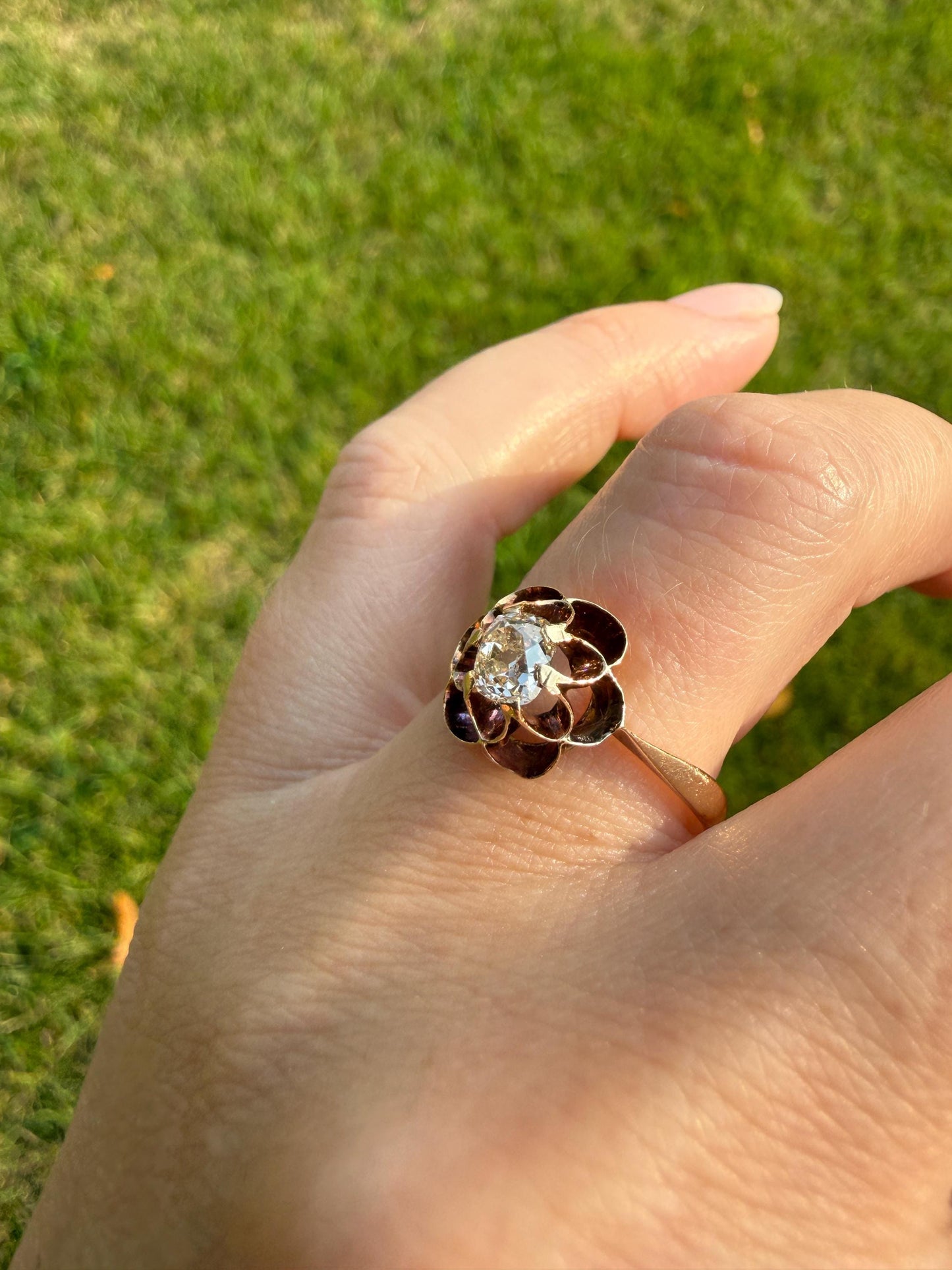French VICTORIAN 18k Gold Buttercup Ring Old MINE Cut DIAMOND Ring Engagement Solitaire Ornate Antique Stacker Romantic Gift