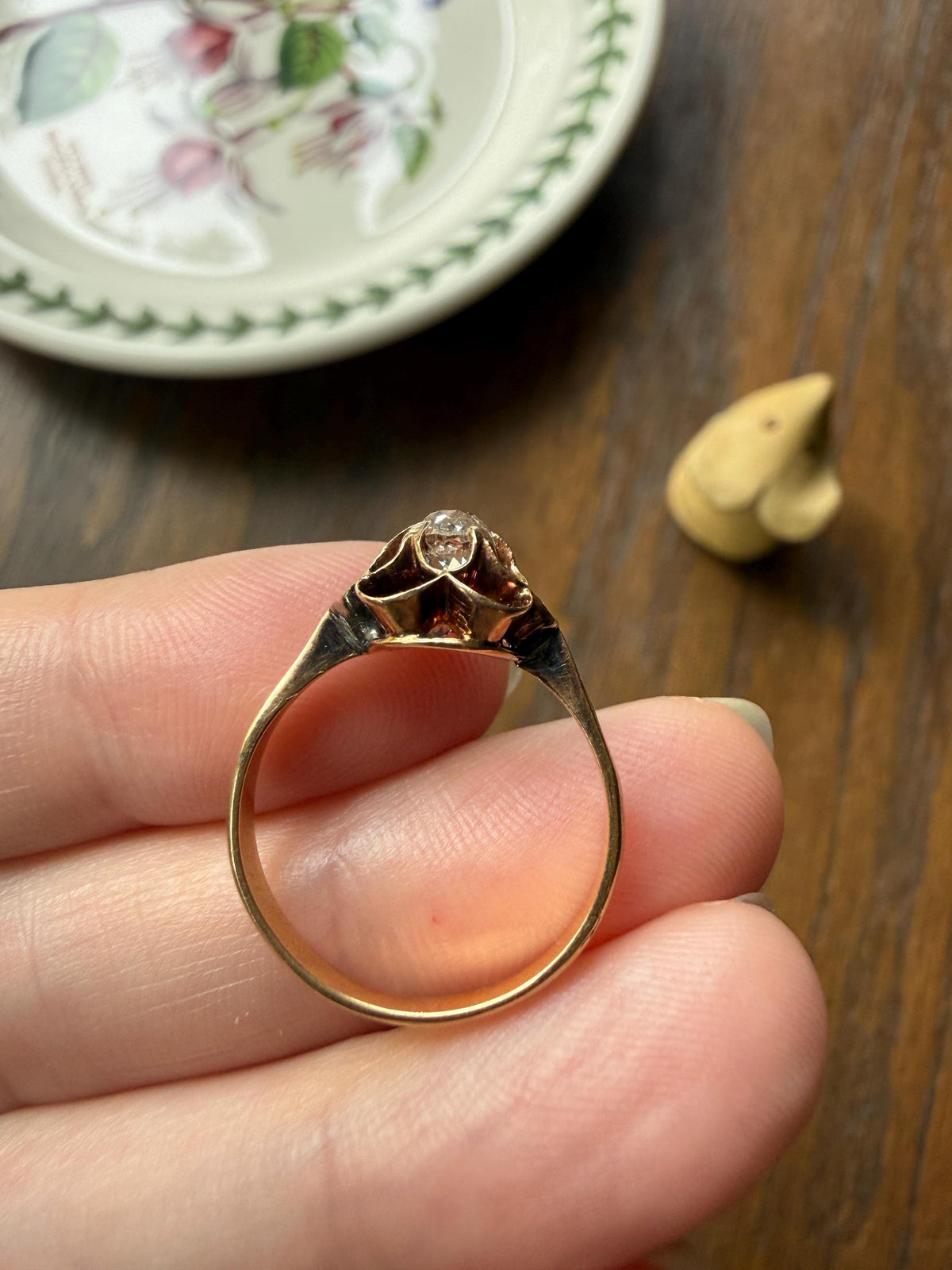 French VICTORIAN 18k Gold Buttercup Ring Old MINE Cut DIAMOND Ring Engagement Solitaire Ornate Antique Stacker Romantic Gift