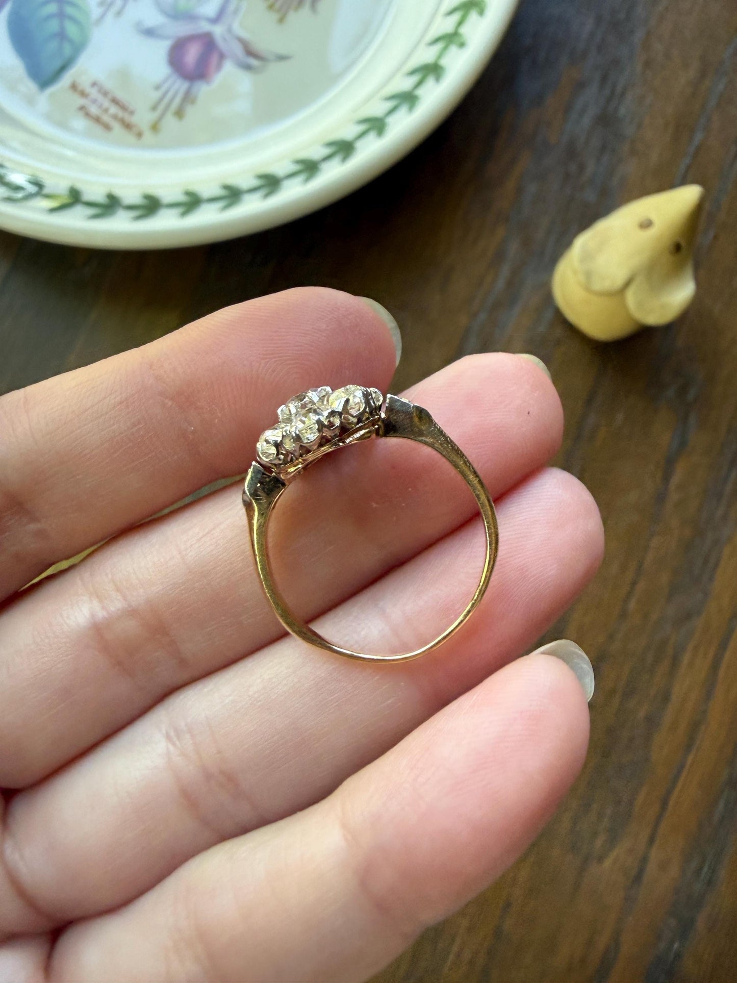 ANTIQUE Two Carats 11 Old Mine Cut DIAMOND Daisy Cluster Ring 18k Rose Gold & PLATiNUM Belle Epoque Romantic Gift OmC Victorian Oval