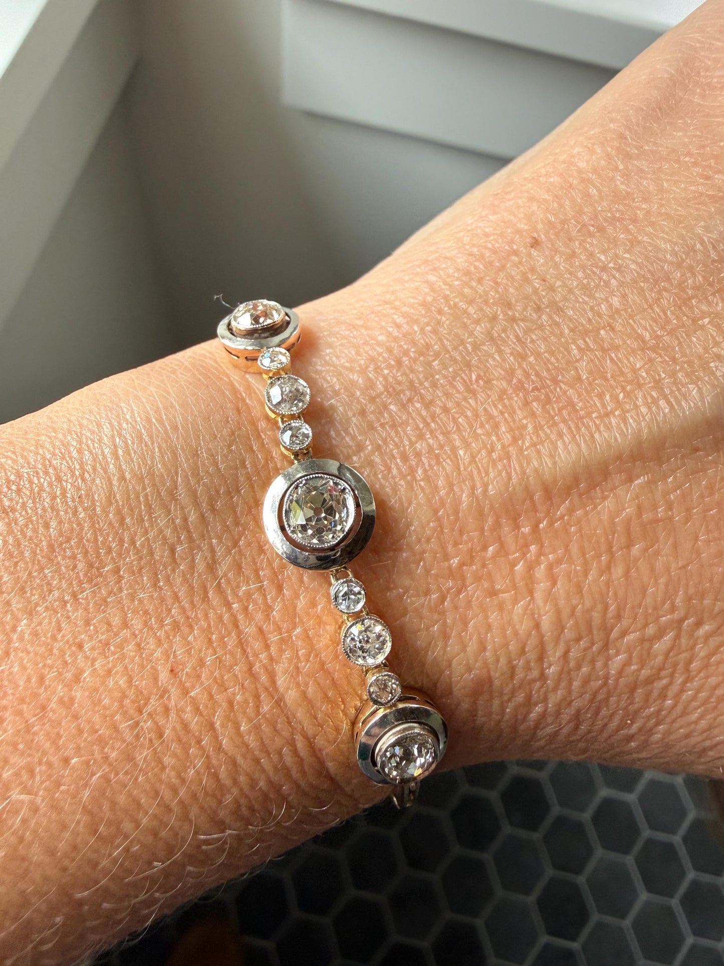 ANTIQUE 2.35 Carat Tdw Old Mine Cut DIAMOND Bracelet 18k Gold Comfortable Target Halo Bullseye Bezel Paperclip Link Chain 2.35Ctw OMC