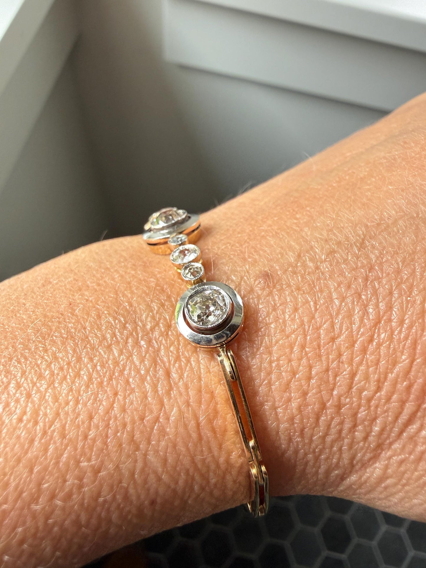 ANTIQUE 2.35 Carat Tdw Old Mine Cut DIAMOND Bracelet 18k Gold Comfortable Target Halo Bullseye Bezel Paperclip Link Chain 2.35Ctw OMC