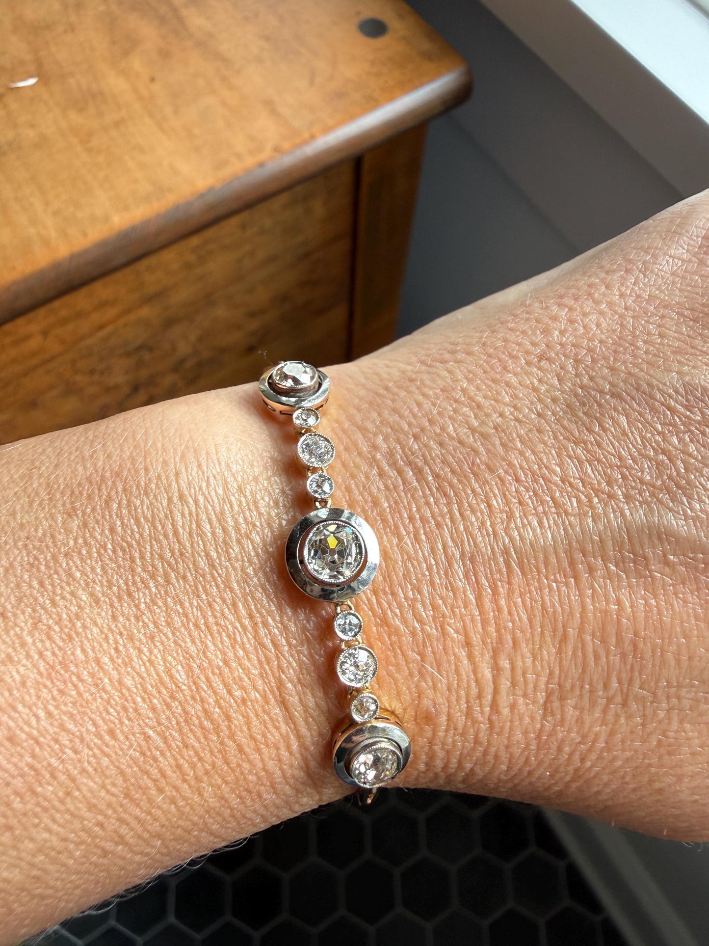 ANTIQUE 2.35 Carat Tdw Old Mine Cut DIAMOND Bracelet 18k Gold Comfortable Target Halo Bullseye Bezel Paperclip Link Chain 2.35Ctw OMC