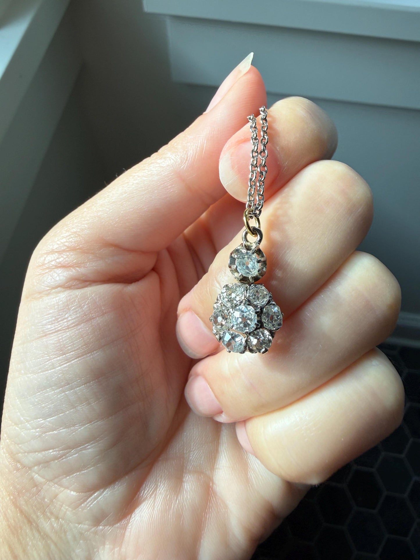 Antique 2.1 Carats Old Mine Cut DIAMOND Daisy Cluster Pendant on Chain Necklace French 18k Gold OMC 2.1Ctw Art Deco