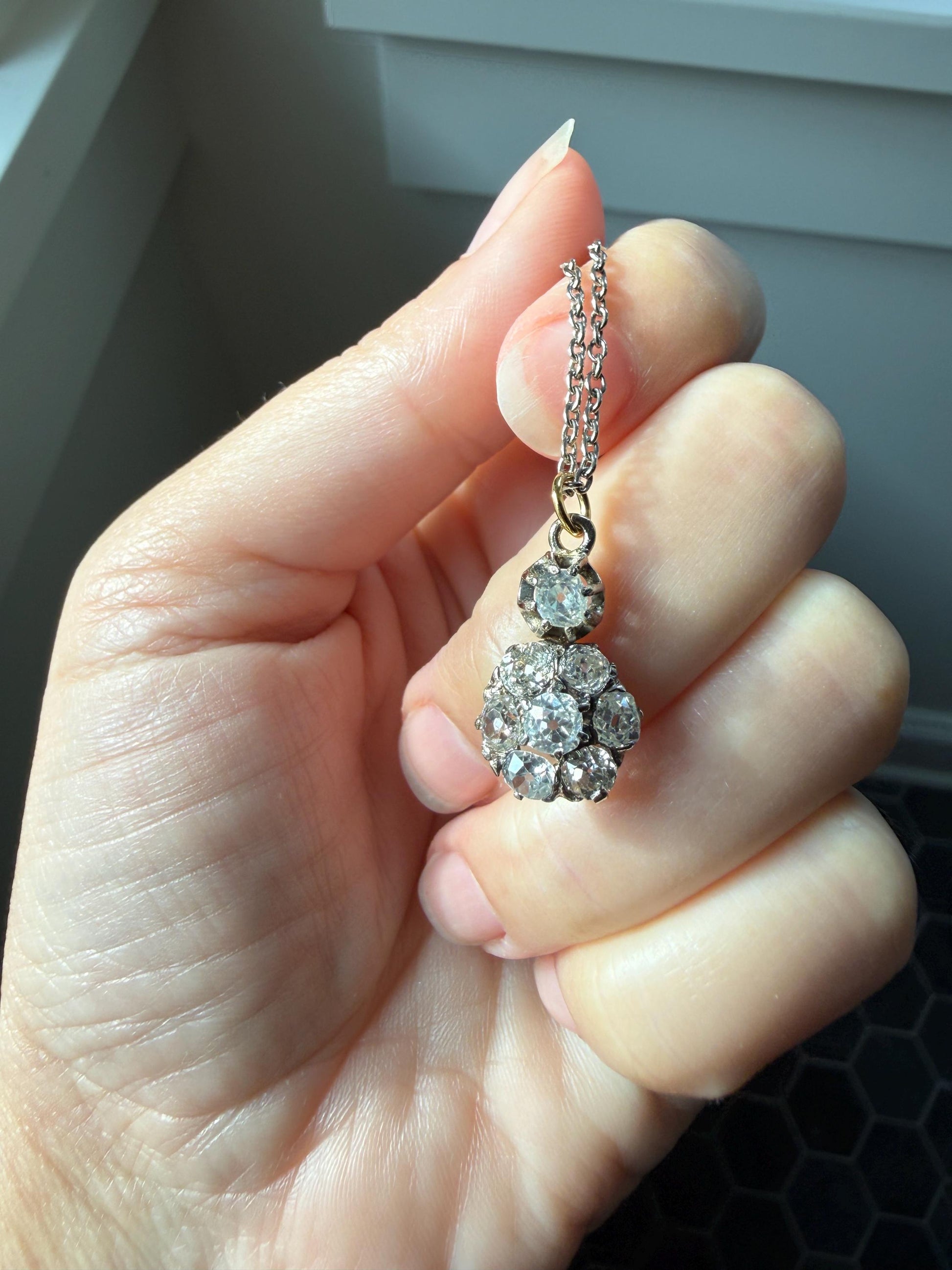 Antique 2.1 Carats Old Mine Cut DIAMOND Daisy Cluster Pendant on Chain Necklace French 18k Gold OMC 2.1Ctw Art Deco