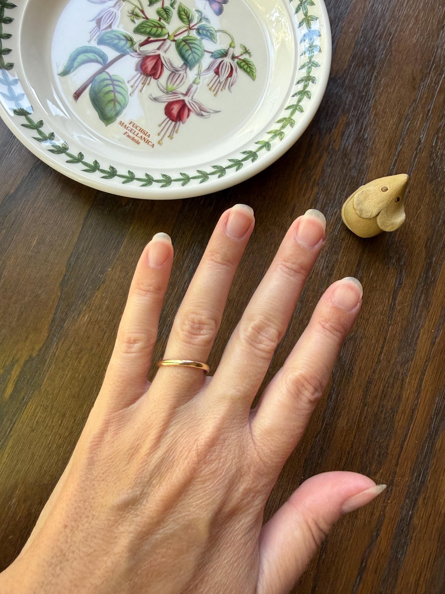 Comfort Fit Antique Victorian Skinny Band 18k Gold Sz 6 Wedding Ring JR Wood Stacker Something Old Minimalist
