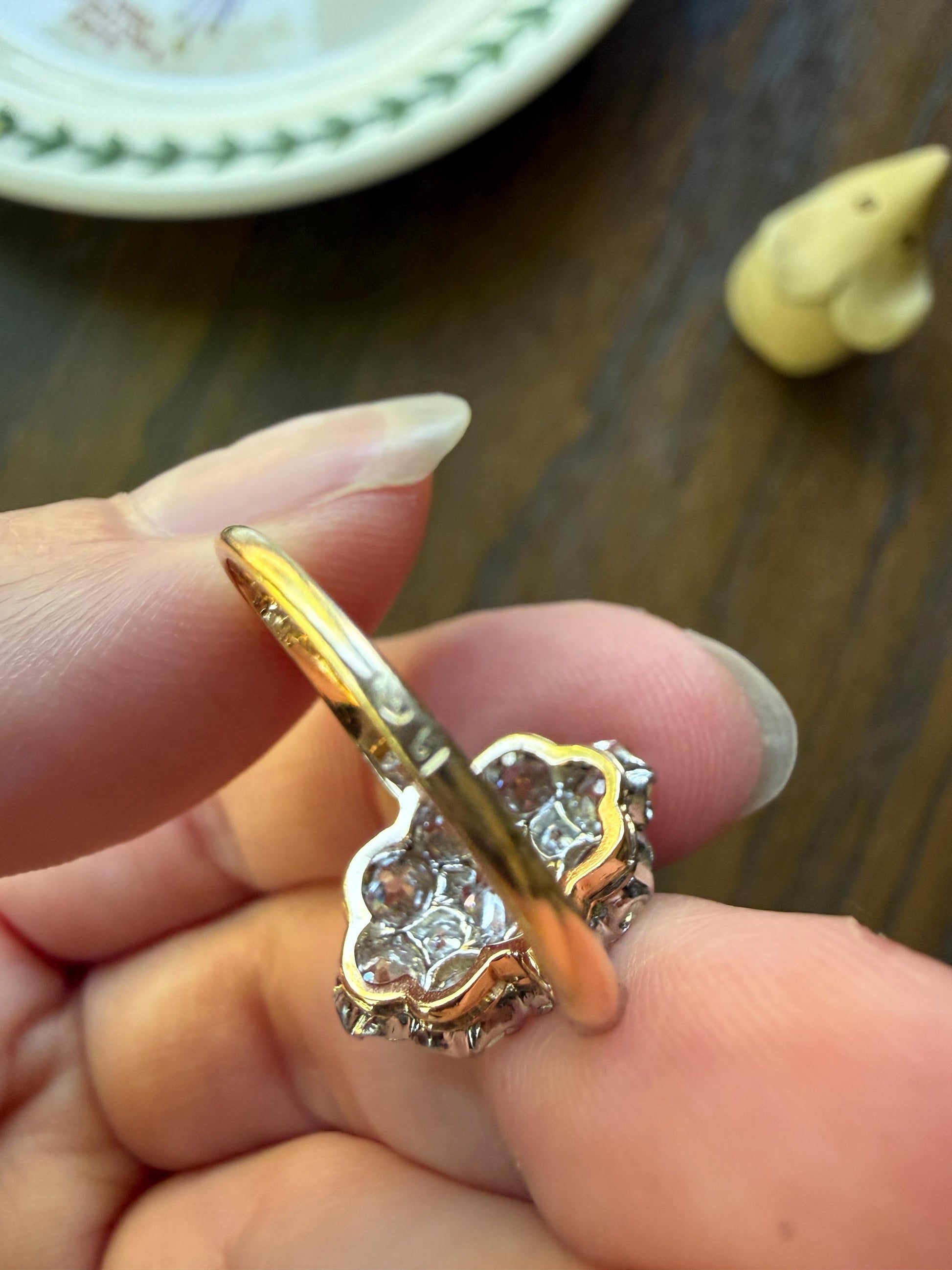 ANTIQUE Two Carats 11 Old Mine Cut DIAMOND Daisy Cluster Ring 18k Rose Gold & PLATiNUM Belle Epoque Romantic Gift OmC Victorian Oval