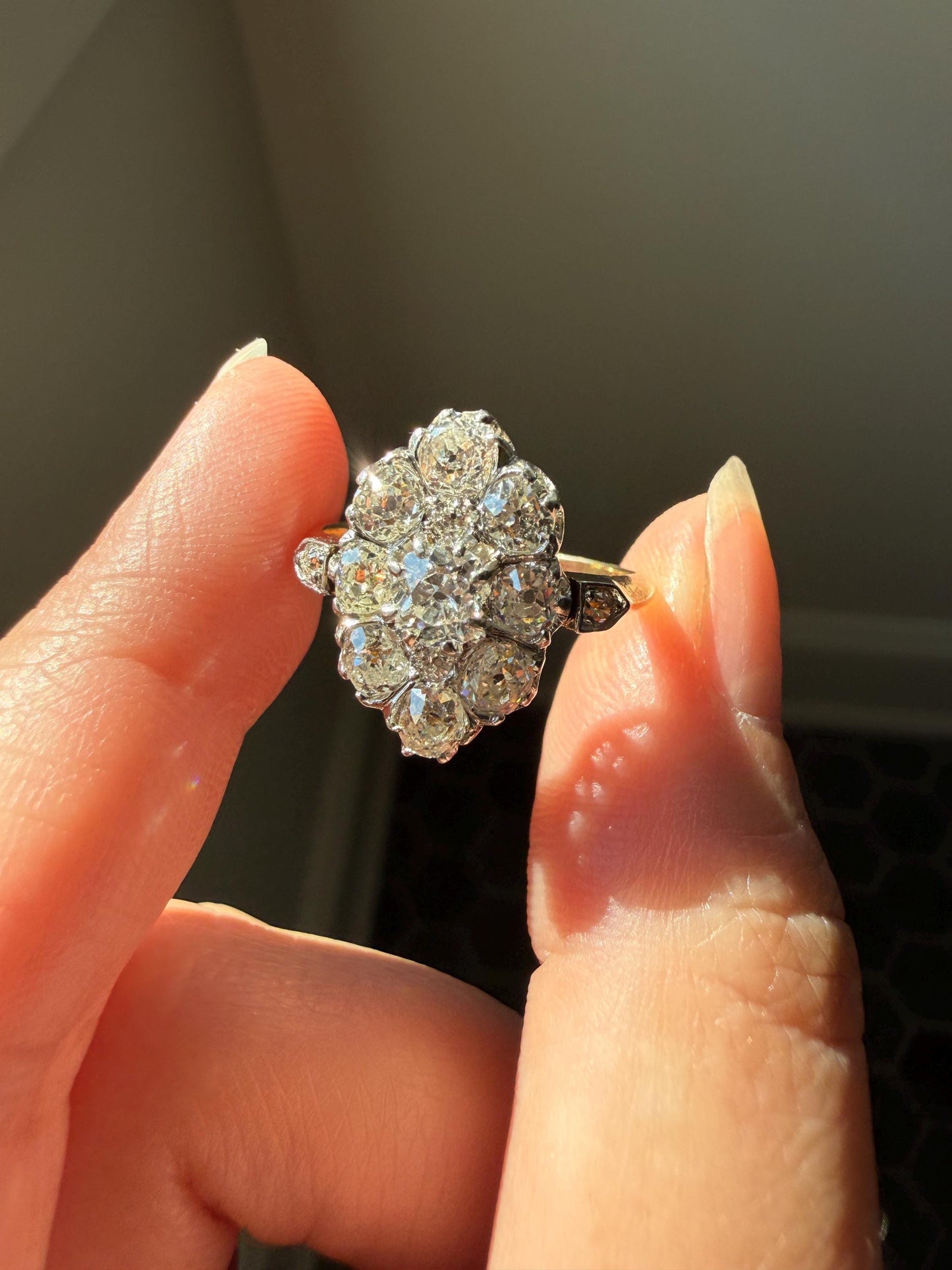 ANTIQUE Two Carats 11 Old Mine Cut DIAMOND Daisy Cluster Ring 18k Rose Gold & PLATiNUM Belle Epoque Romantic Gift OmC Victorian Oval
