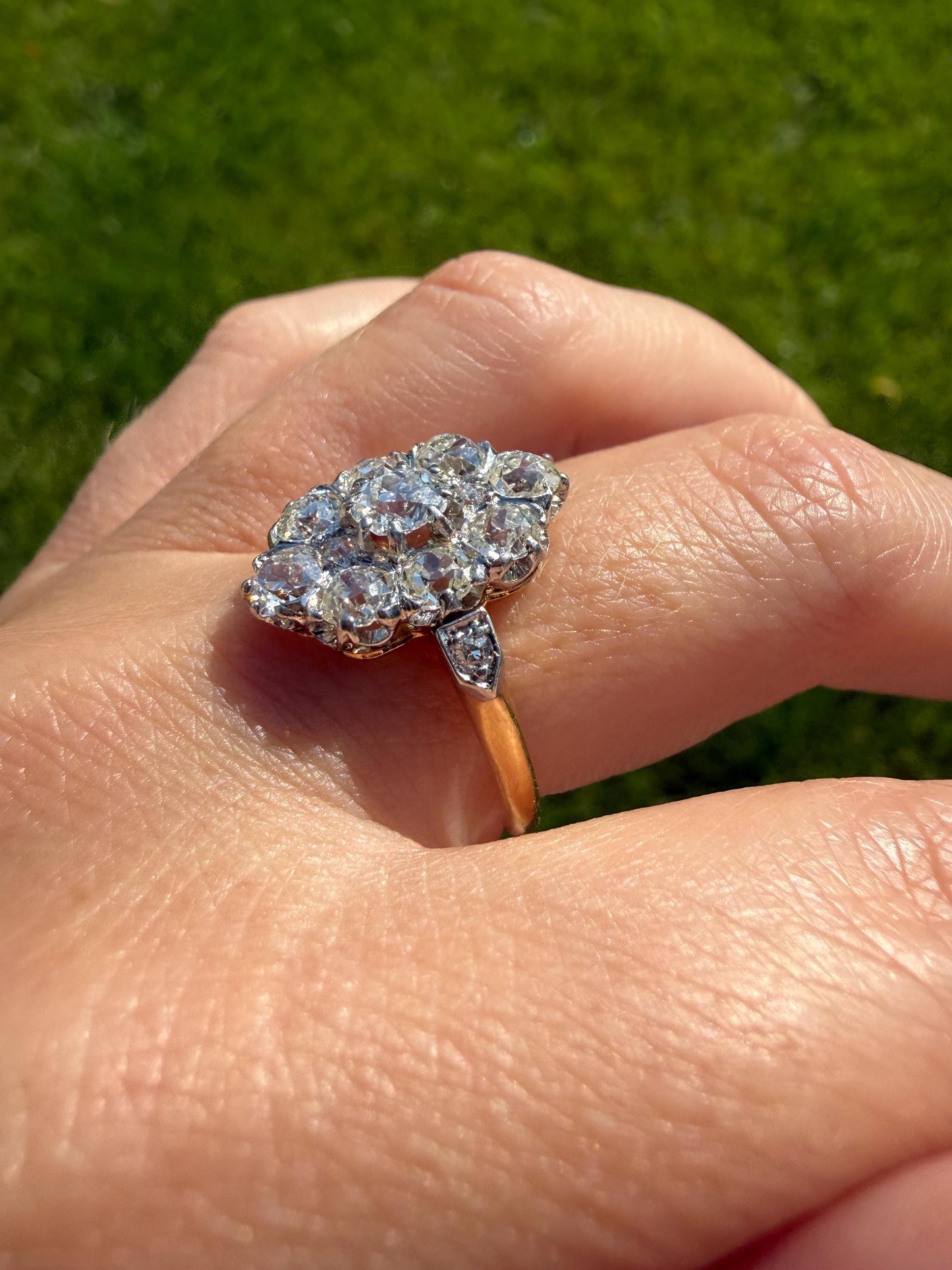ANTIQUE Two Carats 11 Old Mine Cut DIAMOND Daisy Cluster Ring 18k Rose Gold & PLATiNUM Belle Epoque Romantic Gift OmC Victorian Oval