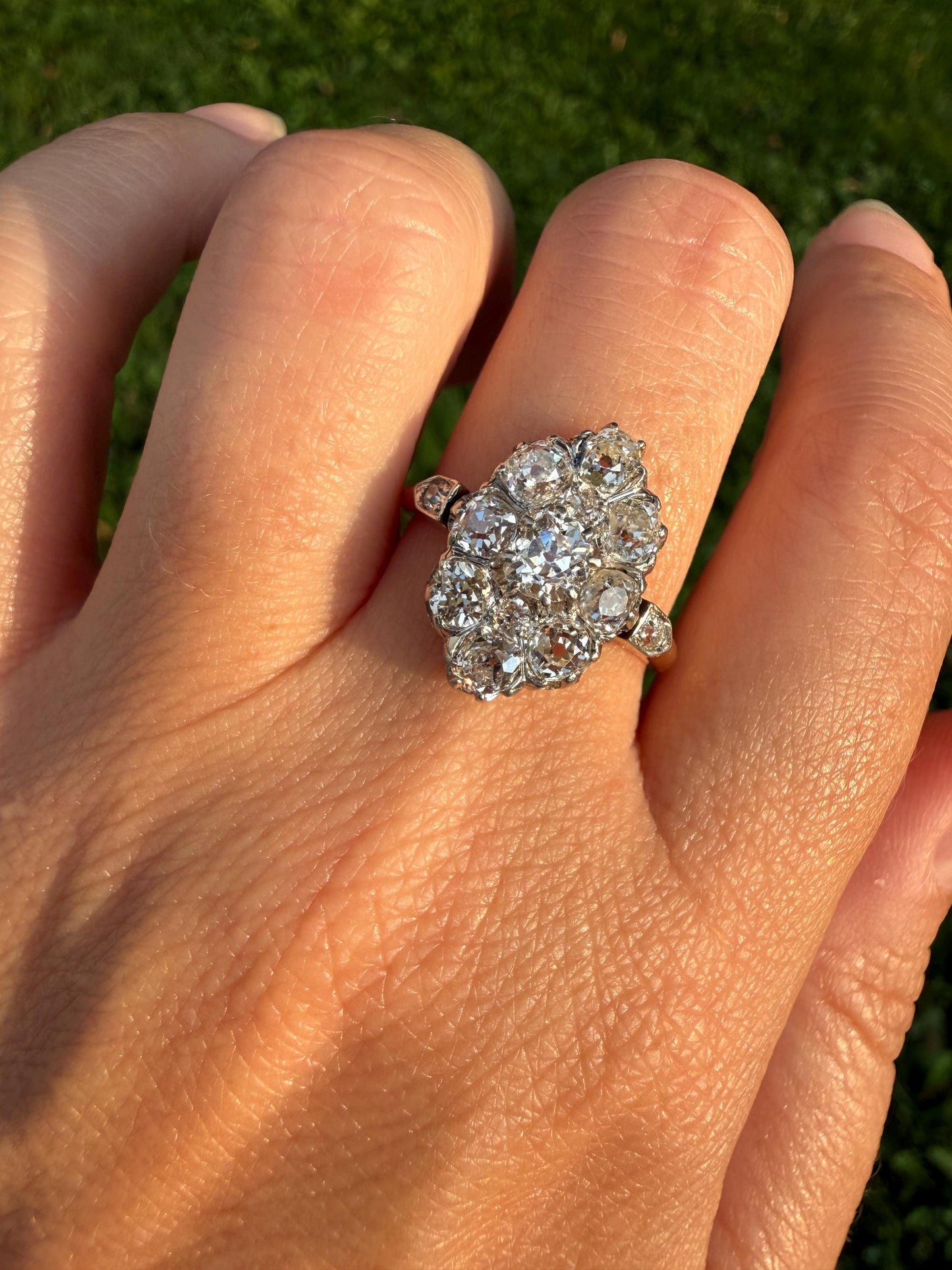 ANTIQUE Two Carats 11 Old Mine Cut DIAMOND Daisy Cluster Ring 18k Rose Gold & PLATiNUM Belle Epoque Romantic Gift OmC Victorian Oval