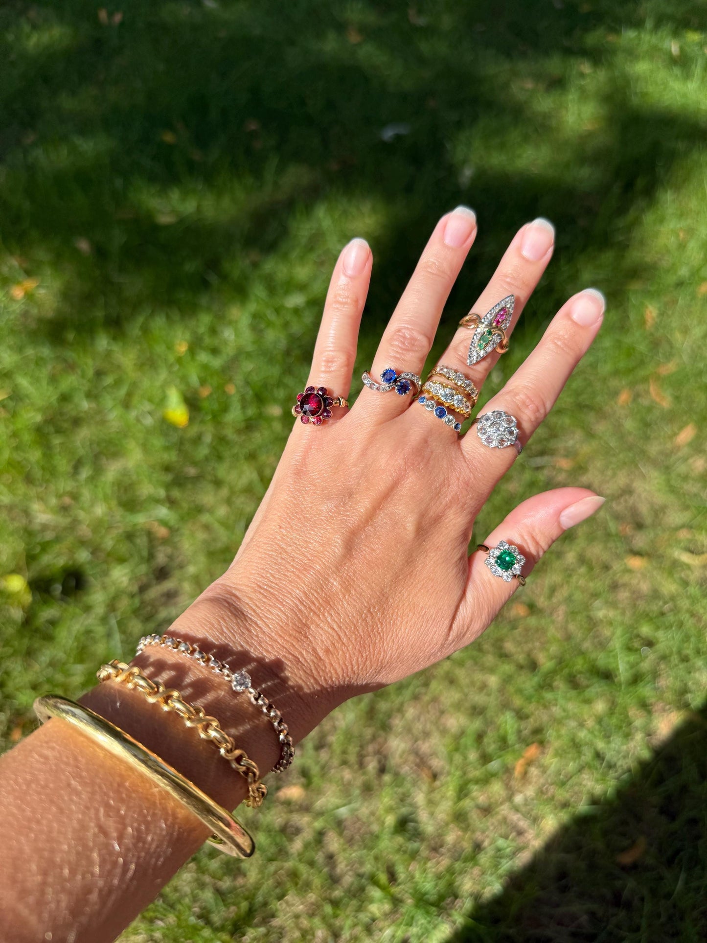 Antique Perpignan GARNET Almandine Cluster Ring French VICTORIAN Era 18k Gold Floral Daisy Glowing Purple Pink Sparkle Bezel Set