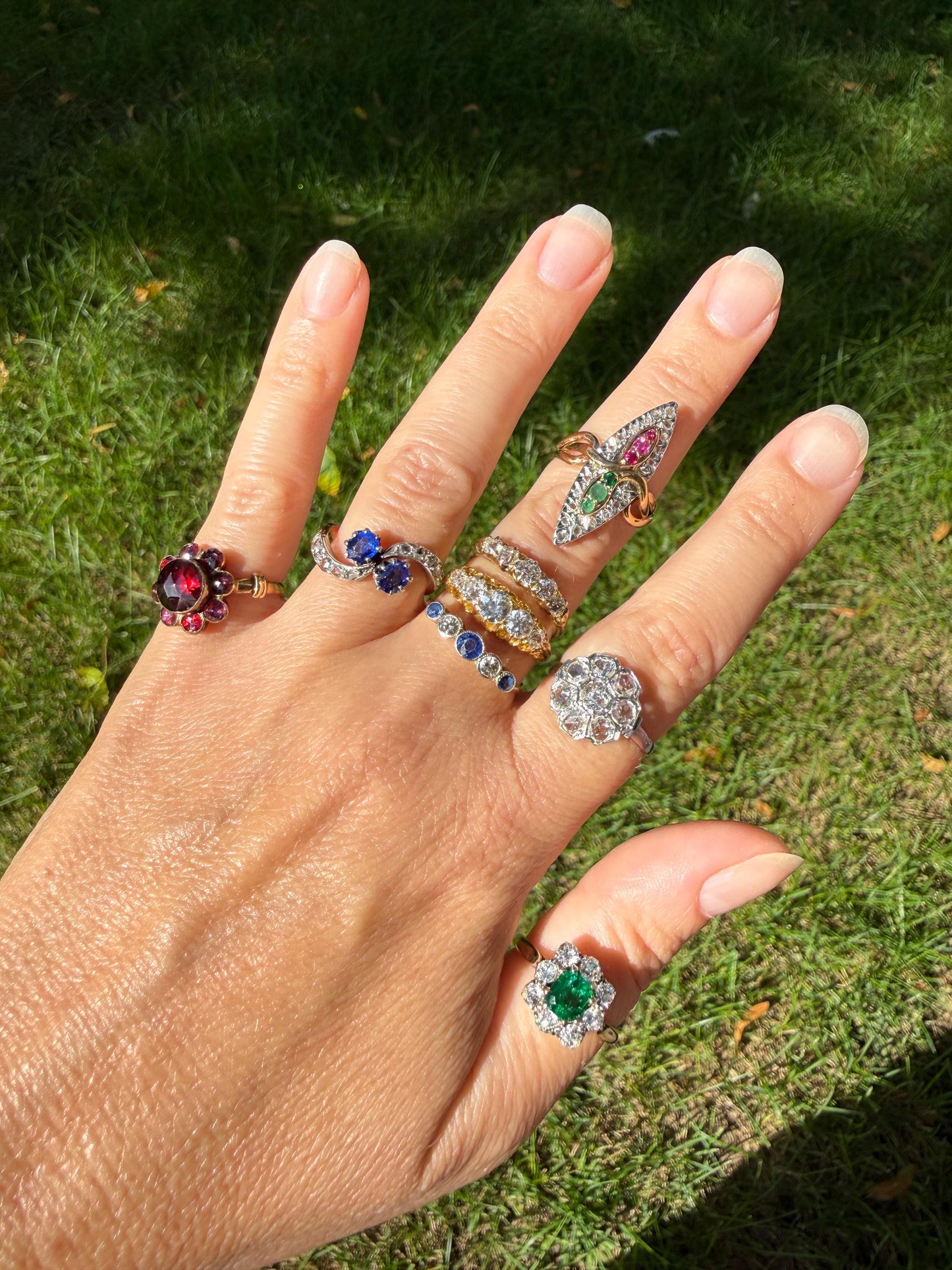 Antique Perpignan GARNET Almandine Cluster Ring French VICTORIAN Era 18k Gold Floral Daisy Glowing Purple Pink Sparkle Bezel Set