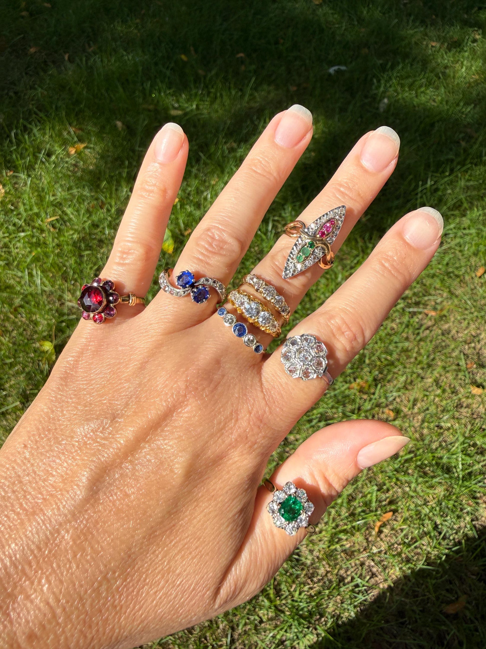 Antique Perpignan GARNET Almandine Cluster Ring French VICTORIAN Era 18k Gold Floral Daisy Glowing Purple Pink Sparkle Bezel Set