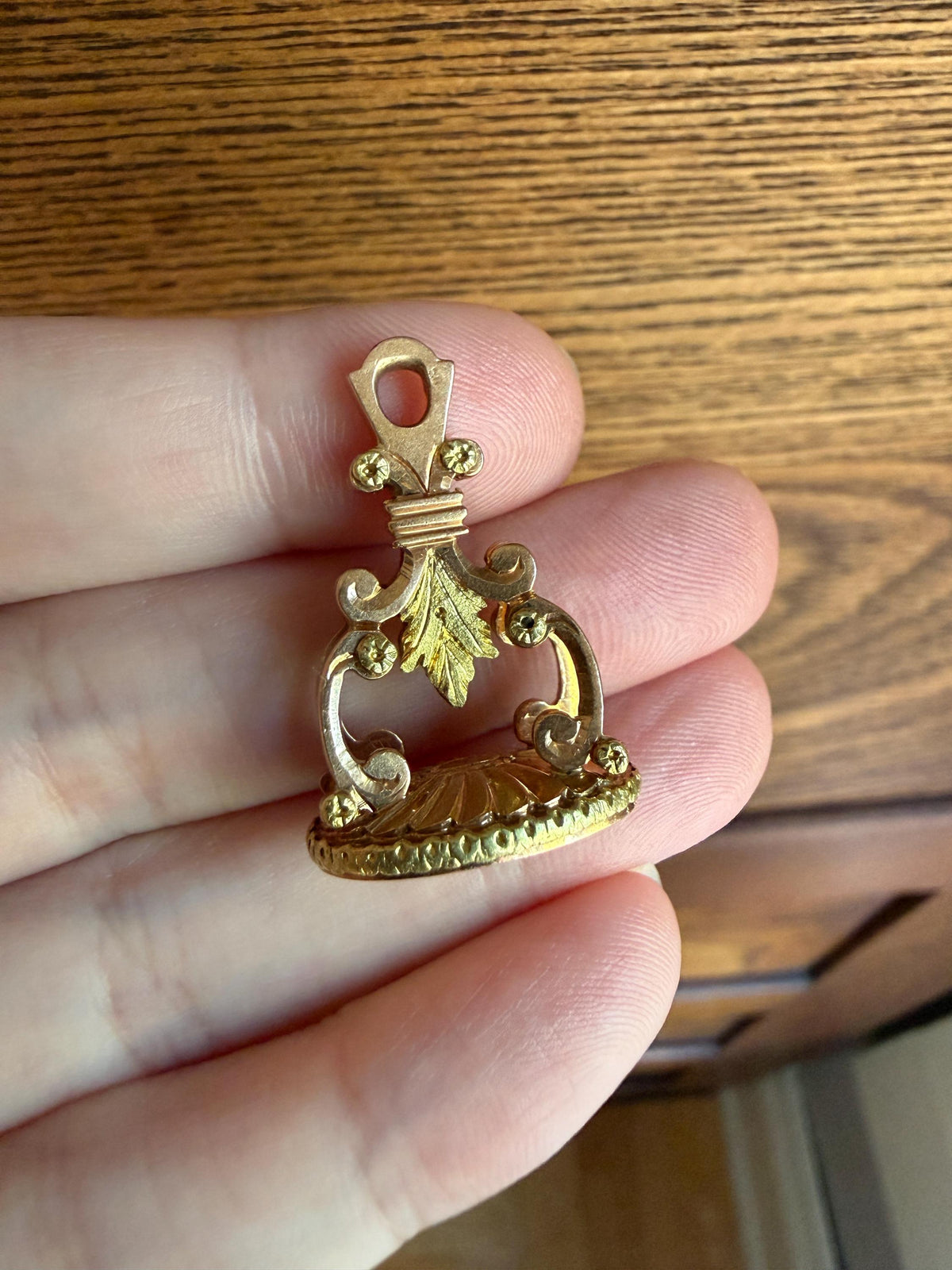 Heavy Letter " G " Fob Pendant French Antique 9g 18k Gold Solid Victorian Rose & Green Wax Seal Acanthus Leaf Belle Epoque Initial