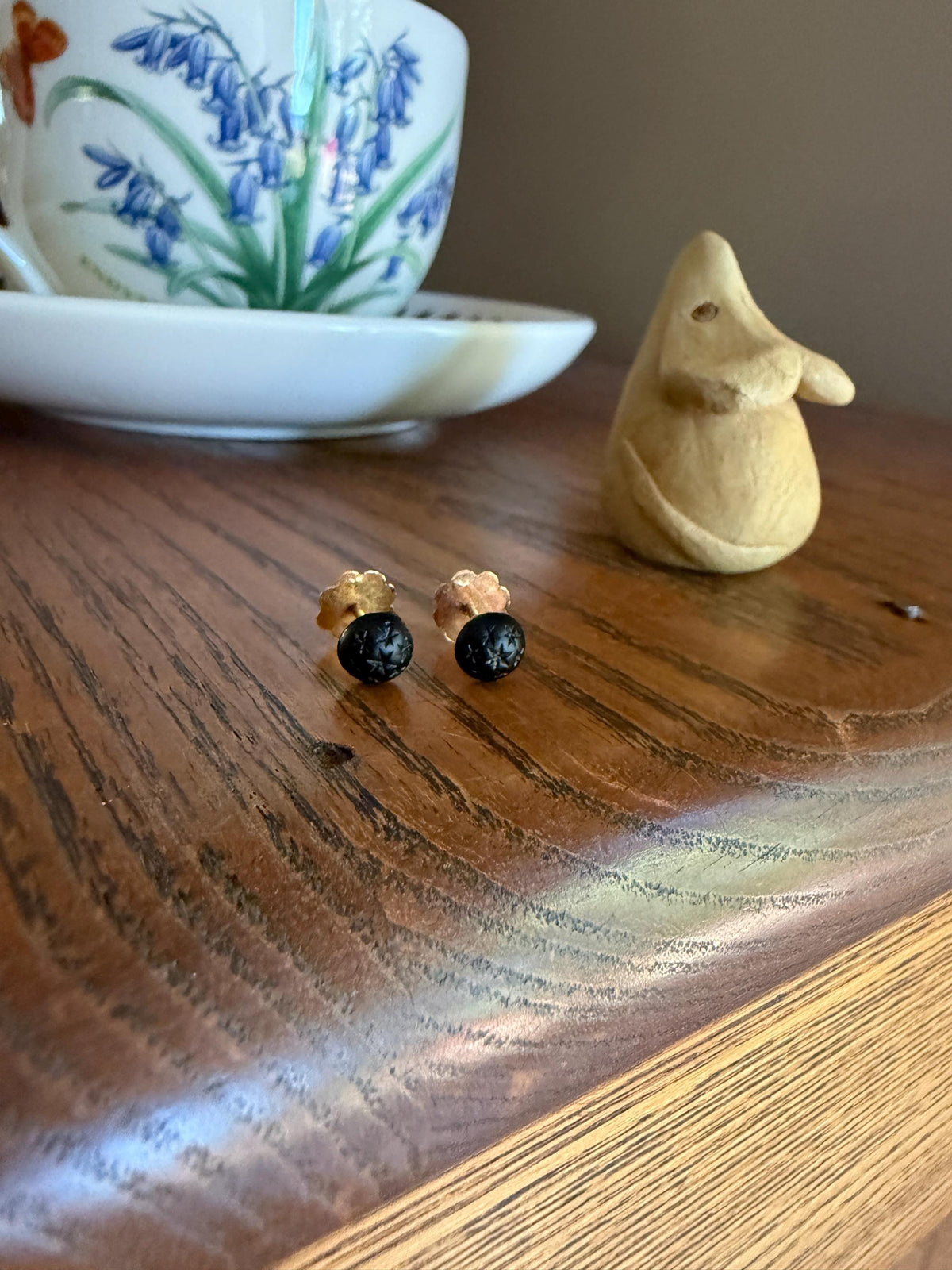 Black Starburst Button 3D Studs Antique French 18k GOLD Solid Figural EARRINGS Screw Back Stud Minimalist Sturdy Daily Wearers