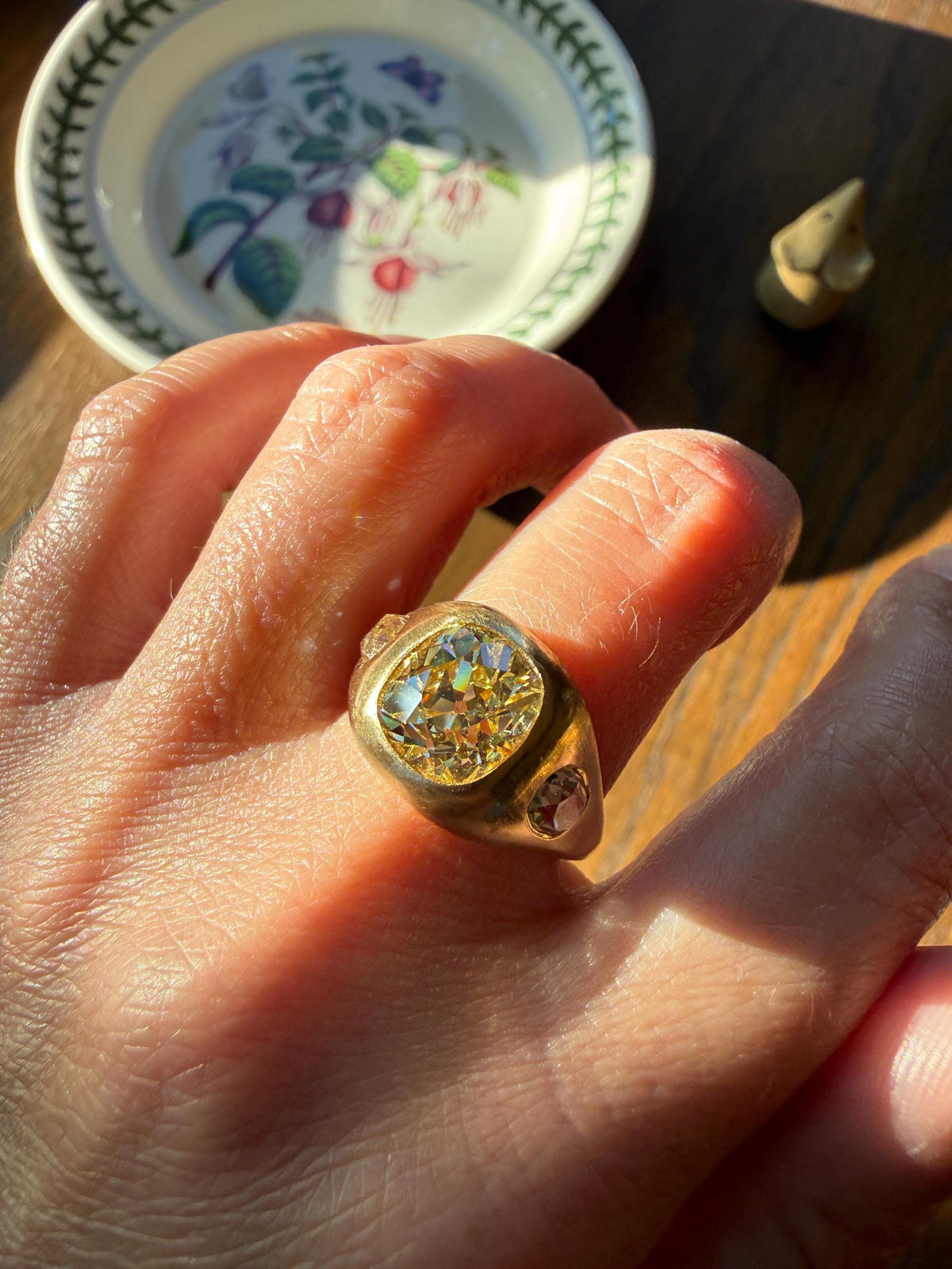 HEAVY 5.2 Carats Eye Clean Natural Antique Old Mine Cut Diamond Three Stone Gypsy Ring 14.5g 18k Gold Matte Band Stacker Man Unisex Chunky