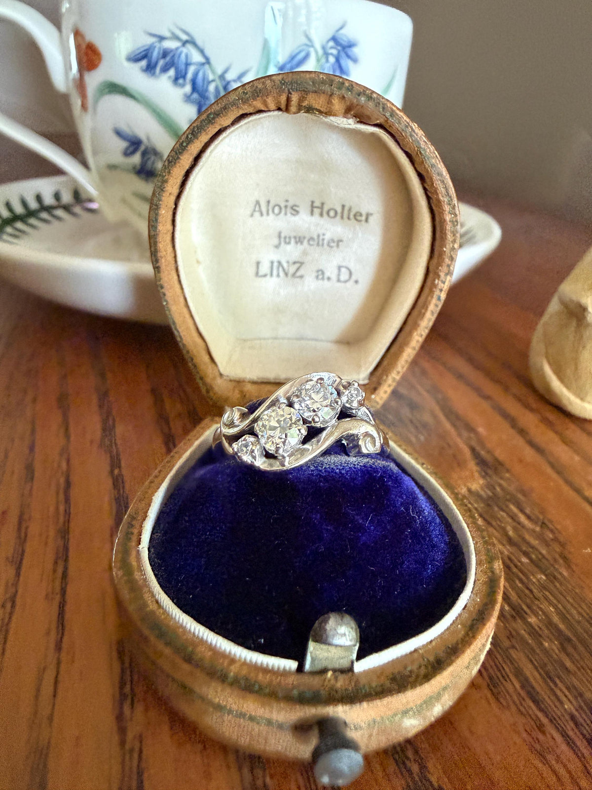 Vintage .8 Carat Tdw Old Mine Old European Cut Diamond SWIRL Ring 14k White Gold Ornate Scrolled Band Art Deco Stacker Toi et Moi